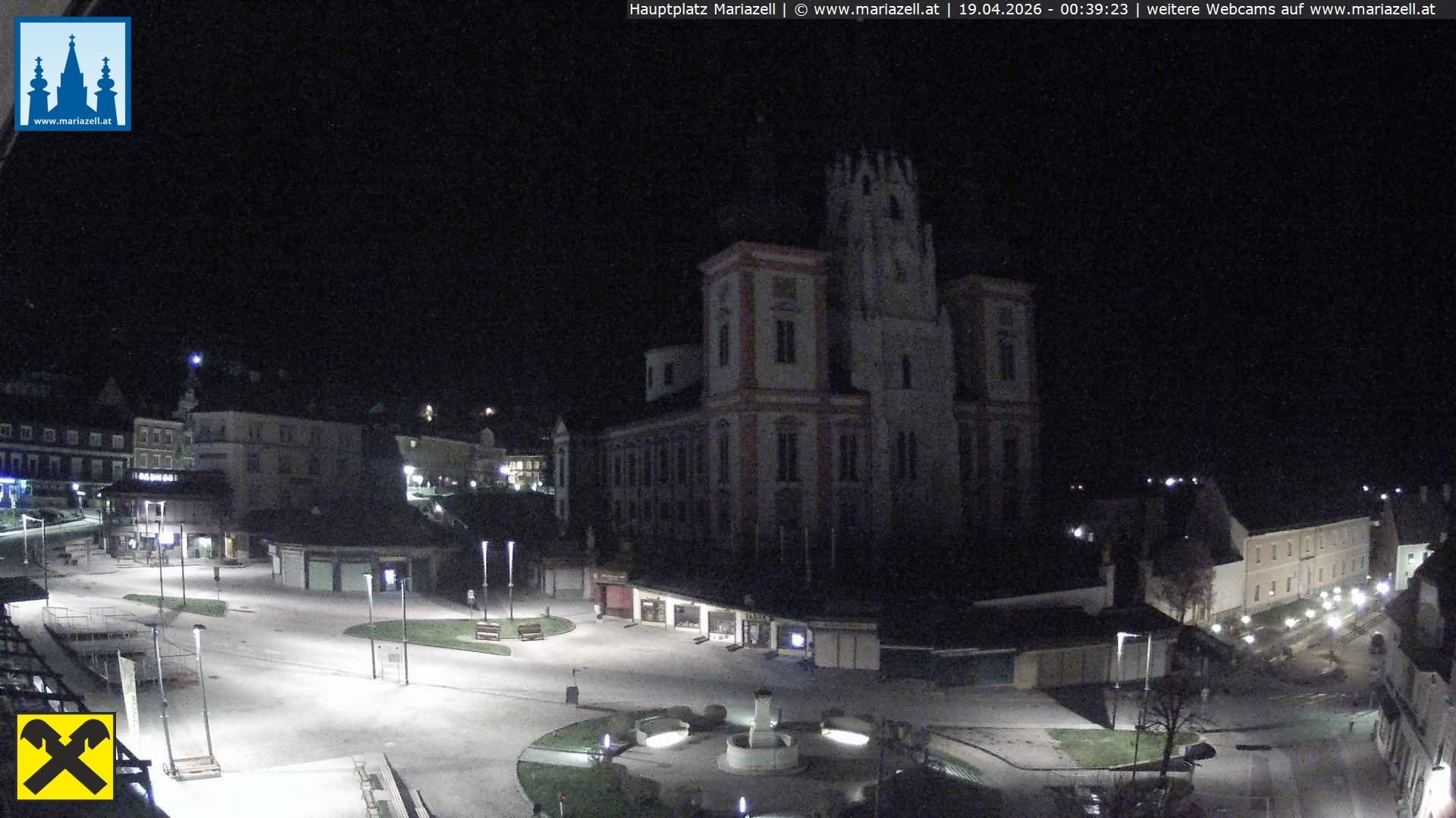 Archiv Foto Webcam Hauptplatz in Mariezell mit Basilika