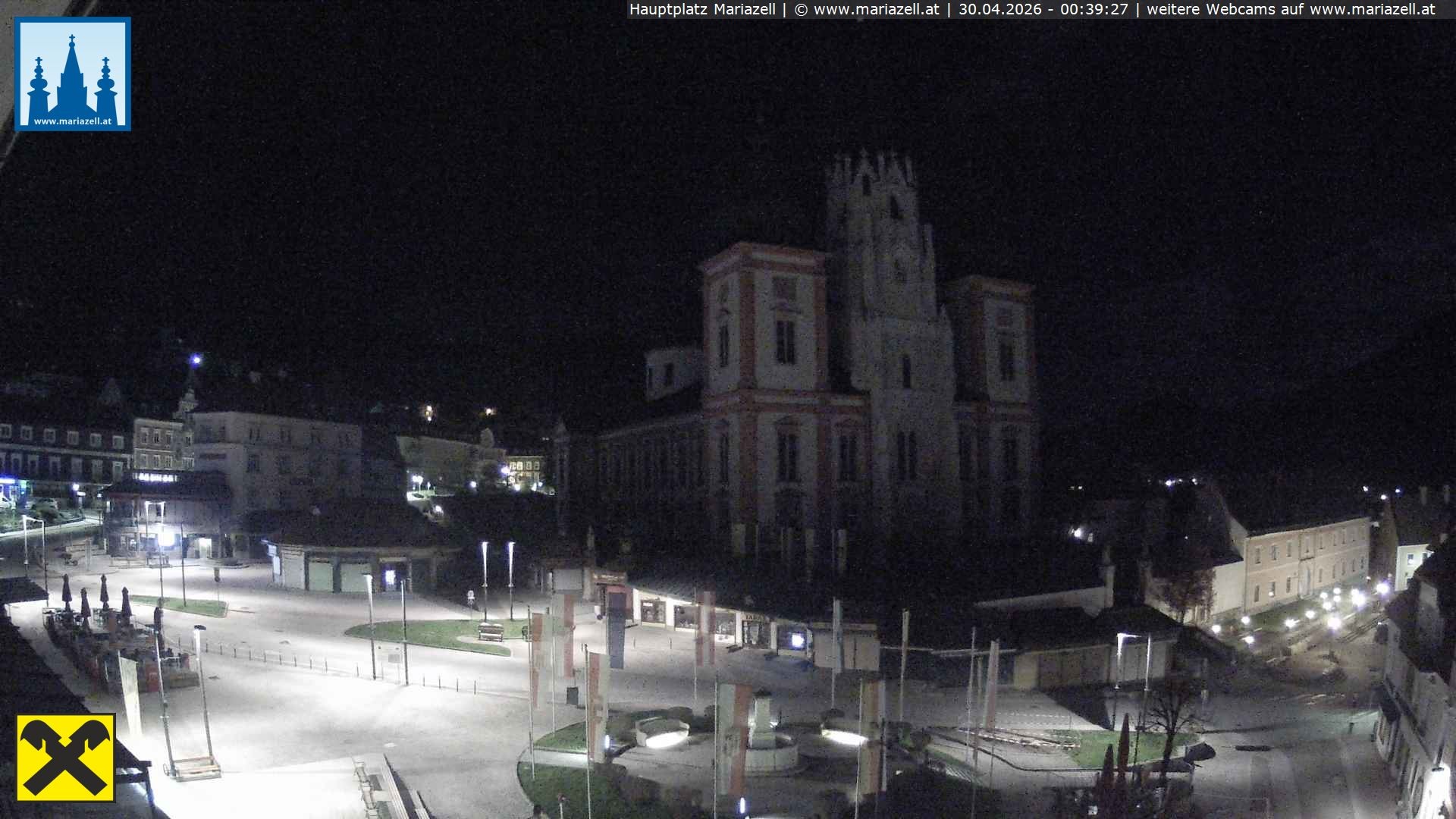 Archiv Foto Webcam Hauptplatz in Mariezell mit Basilika