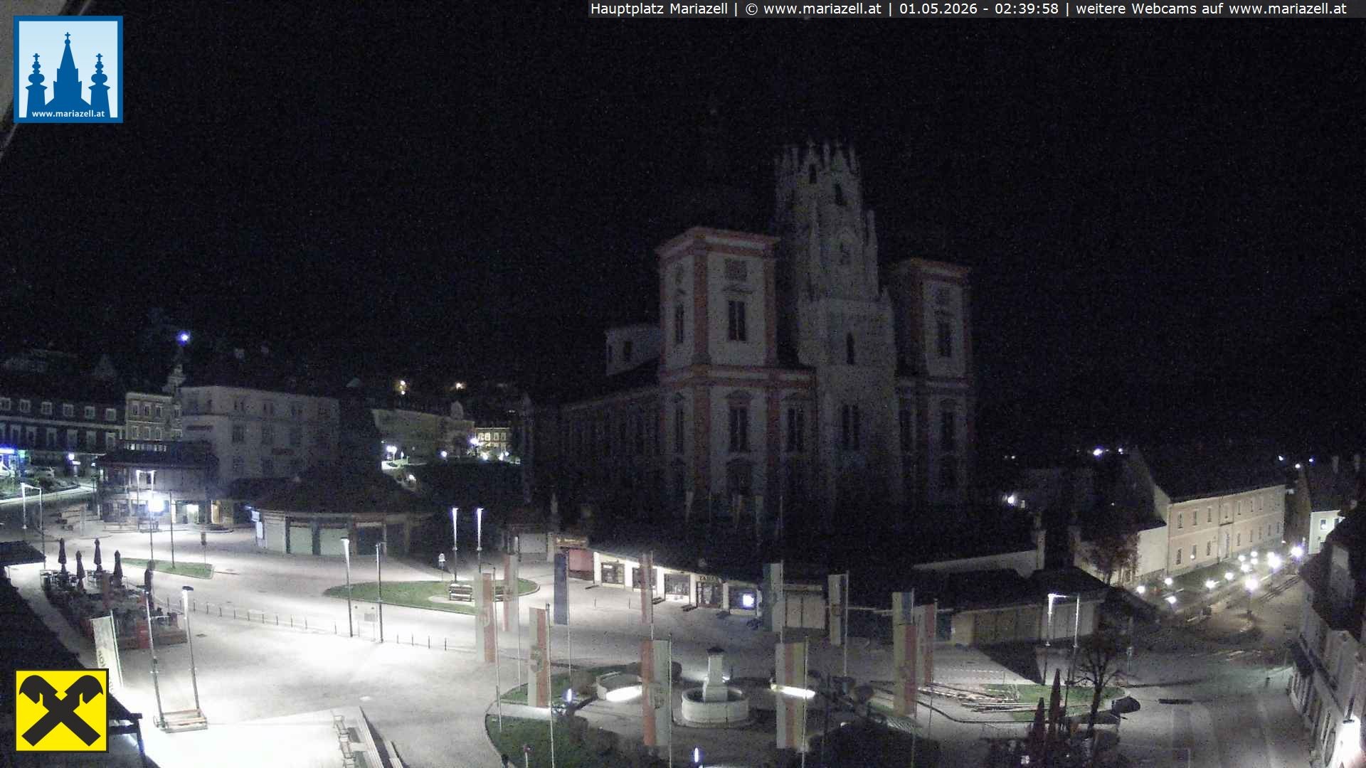Archiv Foto Webcam Hauptplatz in Mariezell mit Basilika