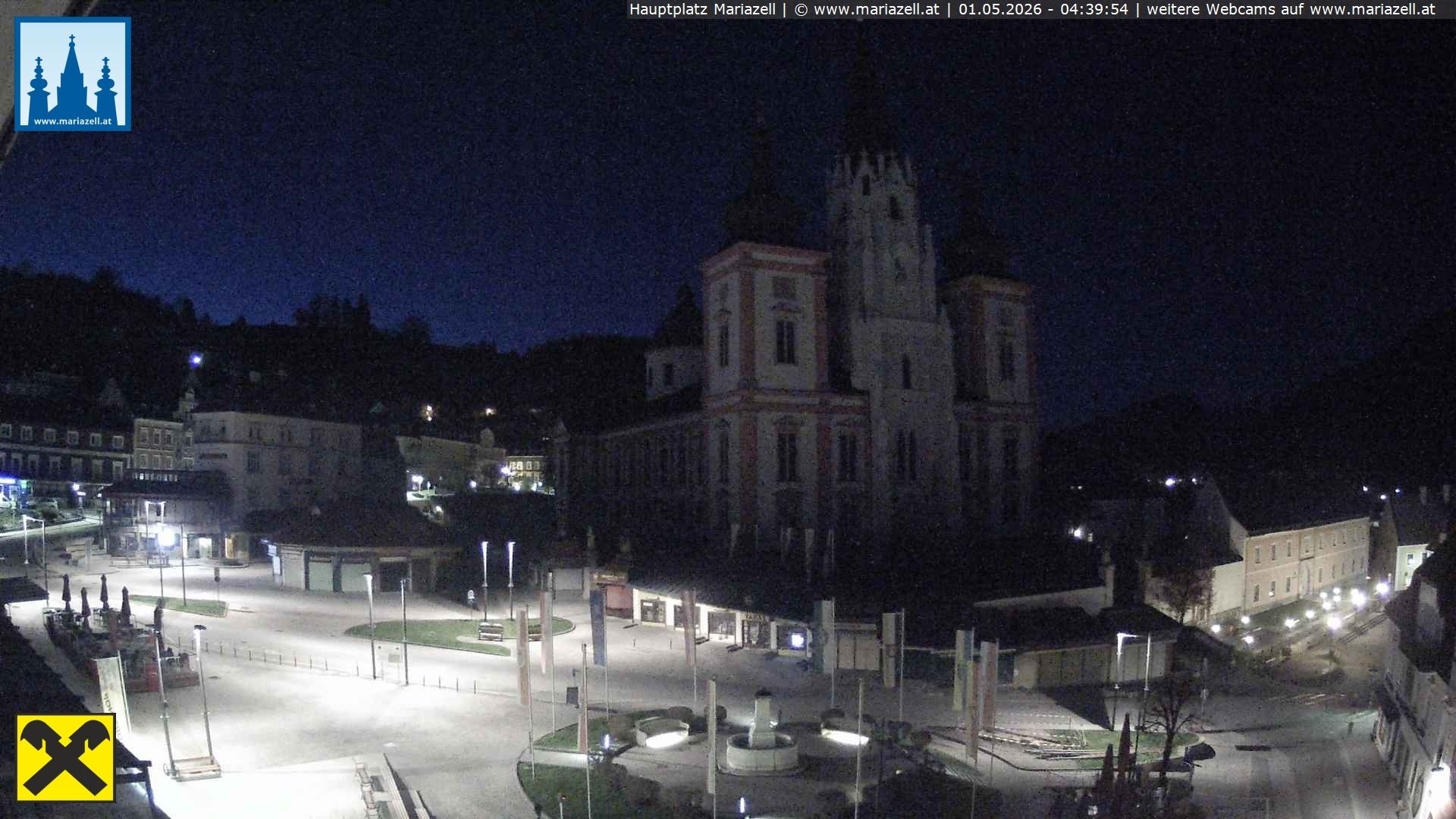 Archiv Foto Webcam Hauptplatz in Mariezell mit Basilika