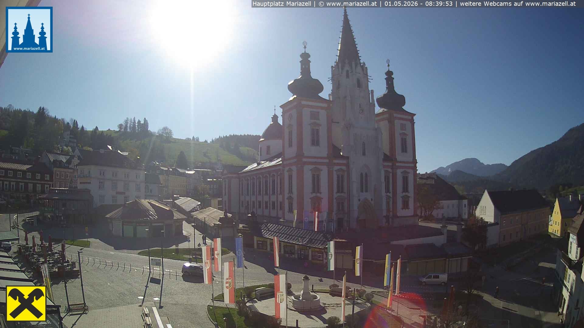 Archiv Foto Webcam Hauptplatz in Mariezell mit Basilika