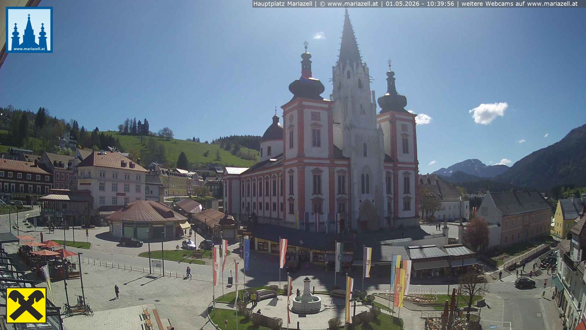 Archiv Foto Webcam Hauptplatz in Mariezell mit Basilika