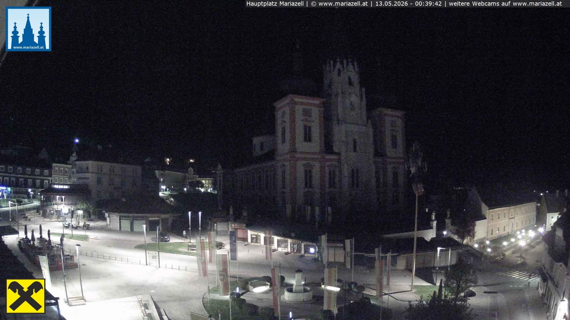 Archiv Foto Webcam Hauptplatz in Mariezell mit Basilika