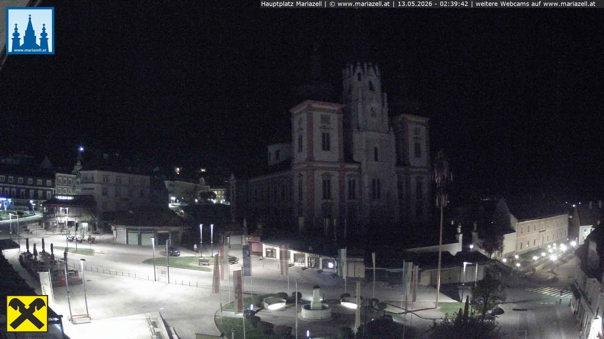Archiv Foto Webcam Hauptplatz in Mariezell mit Basilika