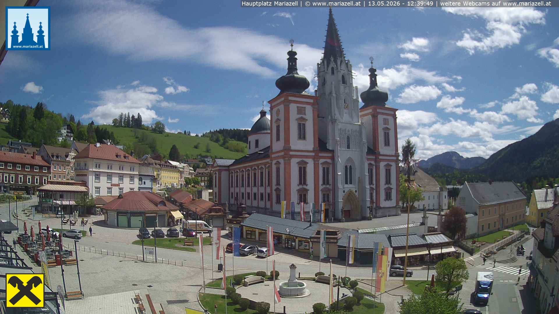 Archiv Foto Webcam Hauptplatz in Mariezell mit Basilika