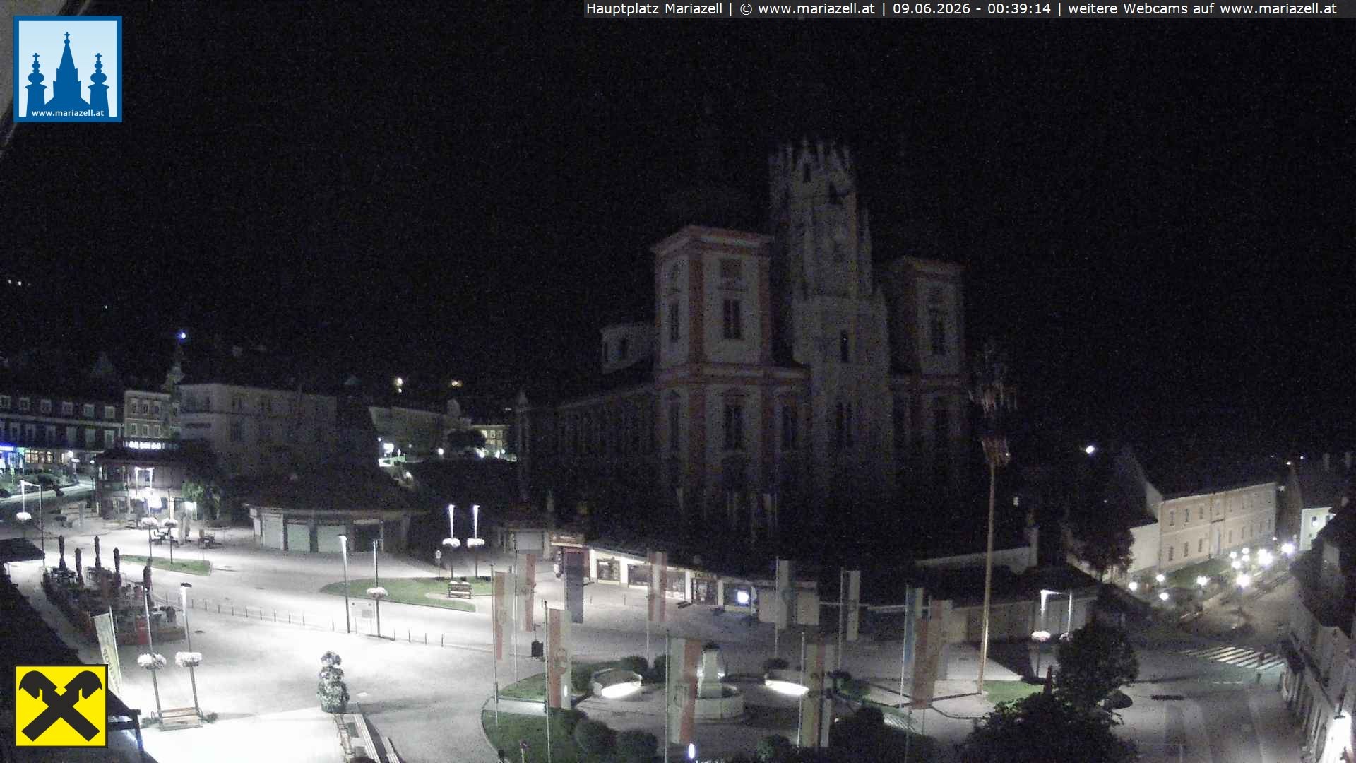 Archiv Foto Webcam Hauptplatz in Mariezell mit Basilika