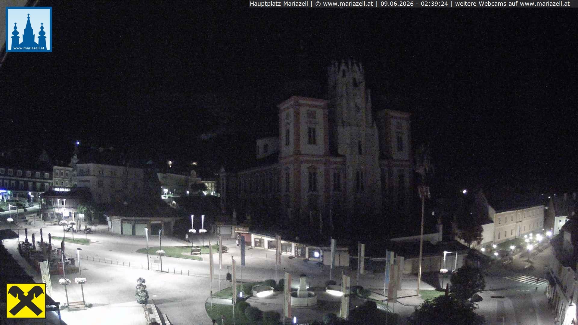 Archiv Foto Webcam Hauptplatz in Mariezell mit Basilika