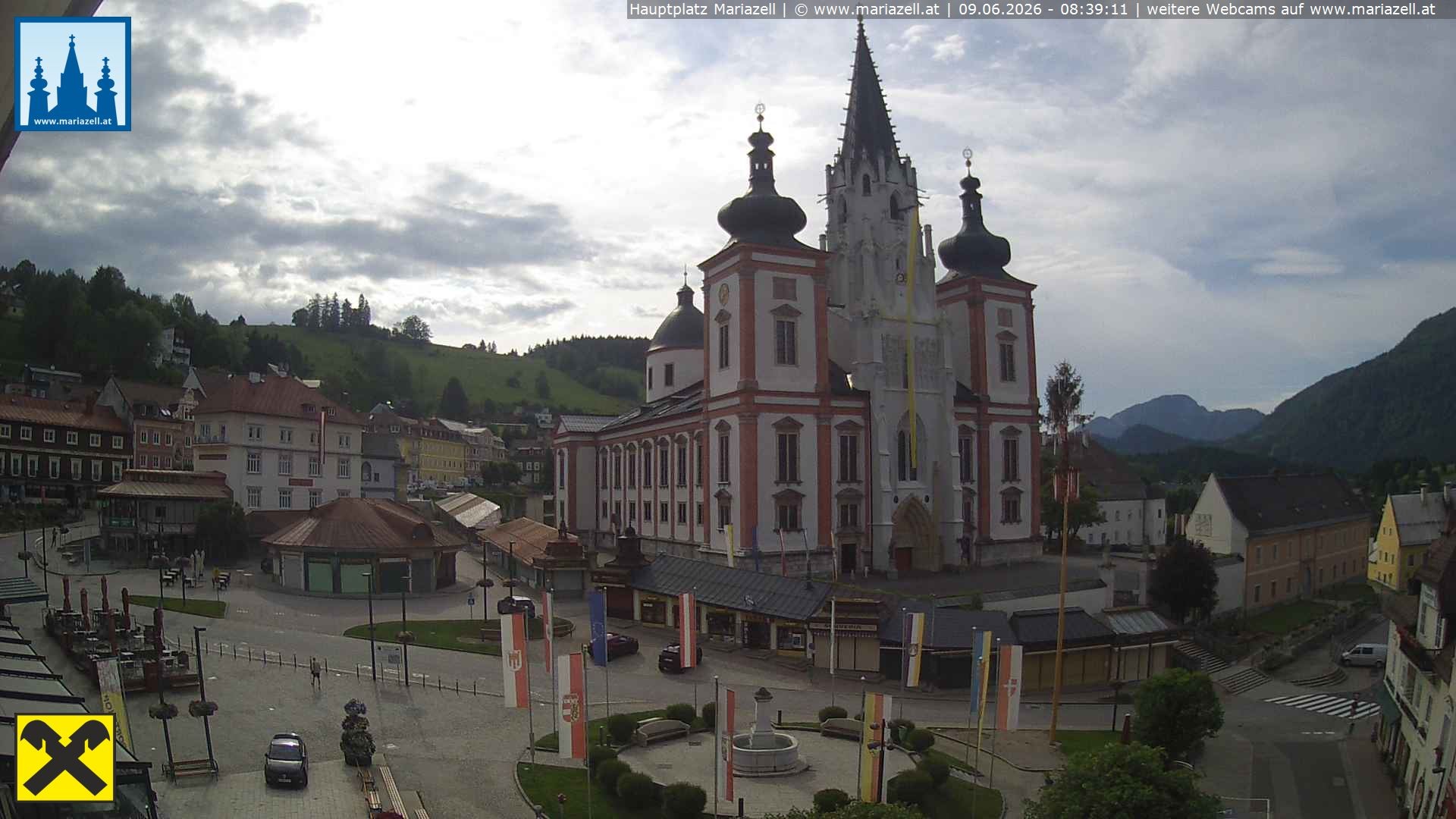 Archiv Foto Webcam Hauptplatz in Mariezell mit Basilika