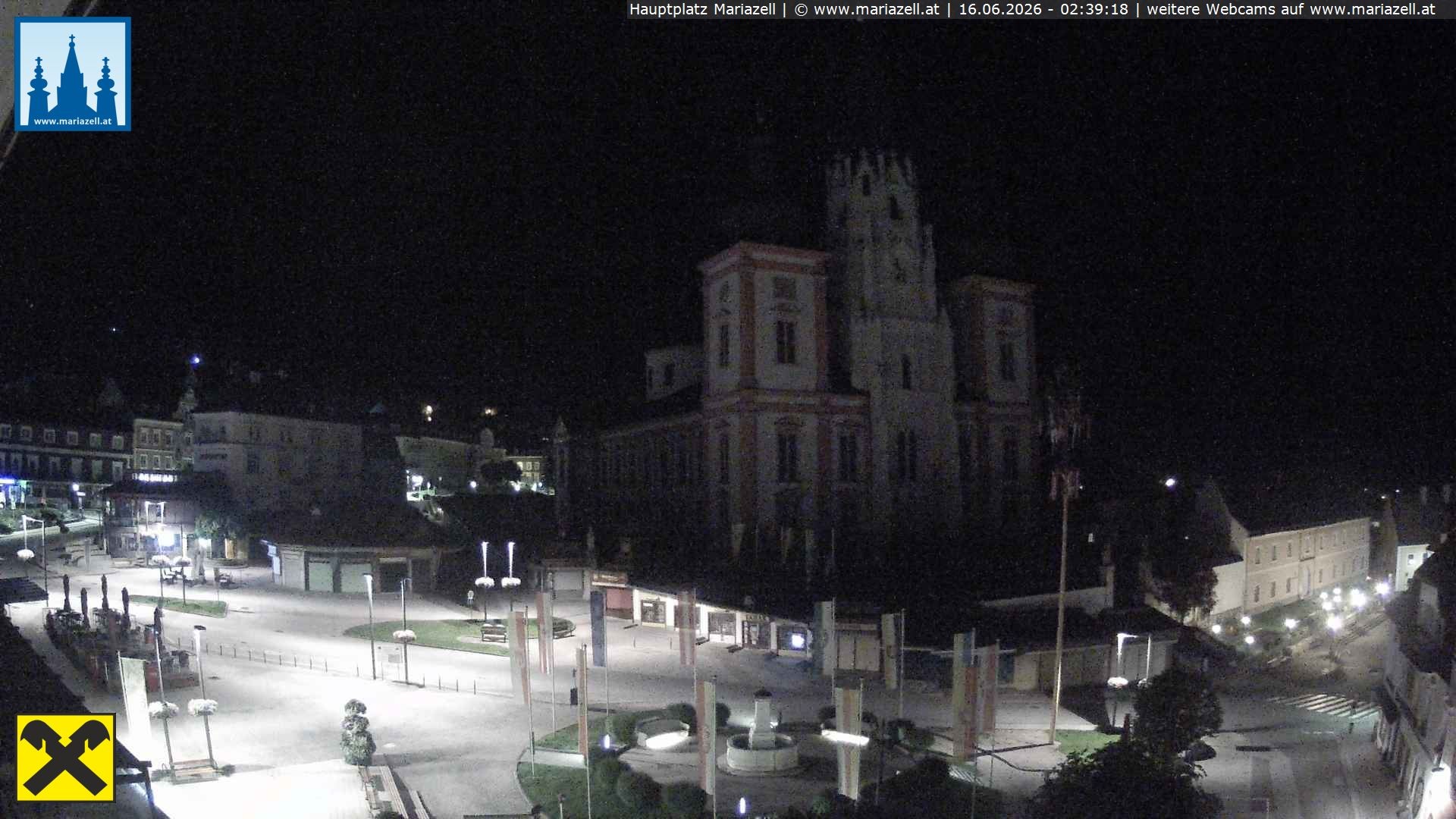 Archiv Foto Webcam Hauptplatz in Mariezell mit Basilika