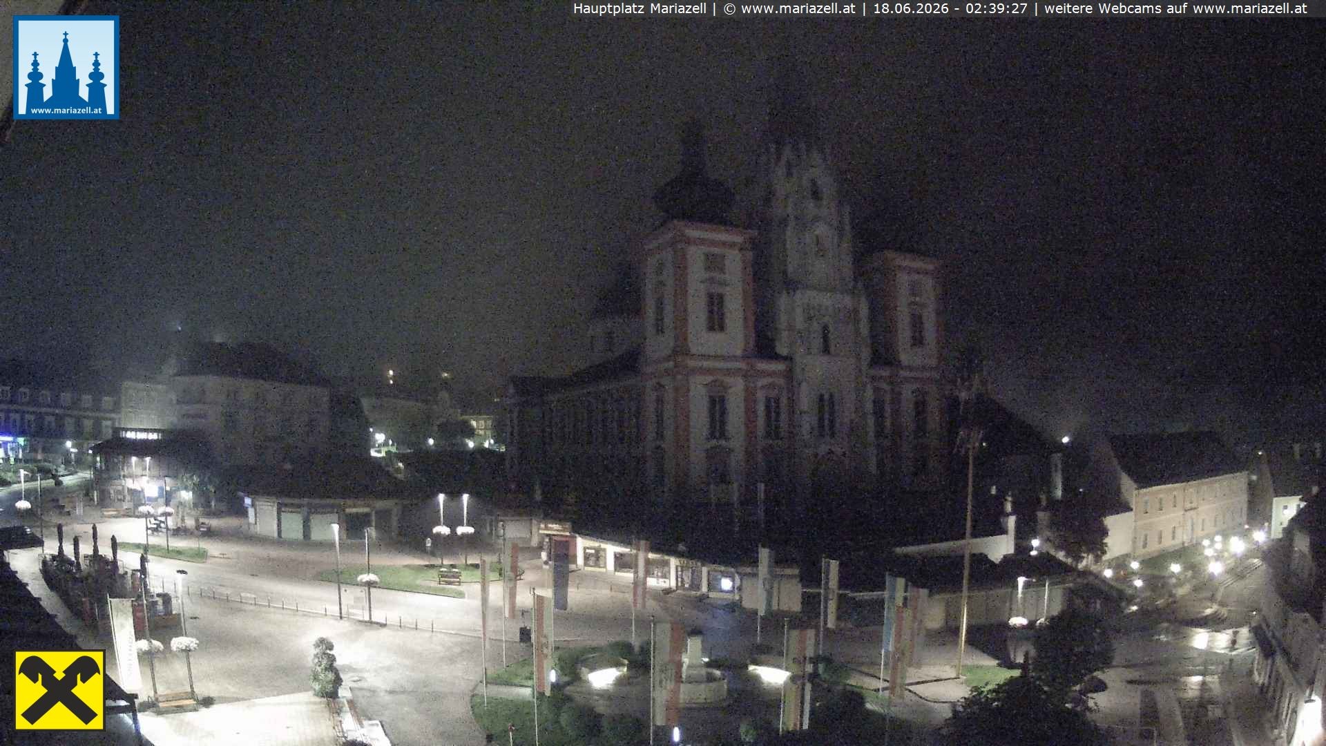 Archiv Foto Webcam Hauptplatz in Mariezell mit Basilika