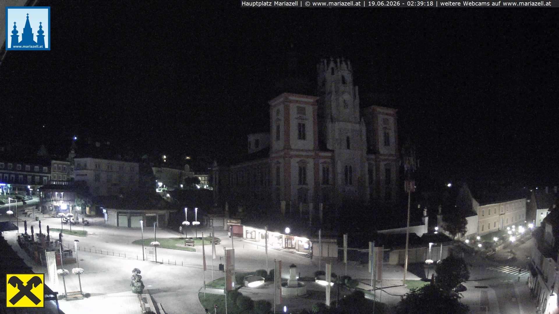 Archiv Foto Webcam Hauptplatz in Mariezell mit Basilika