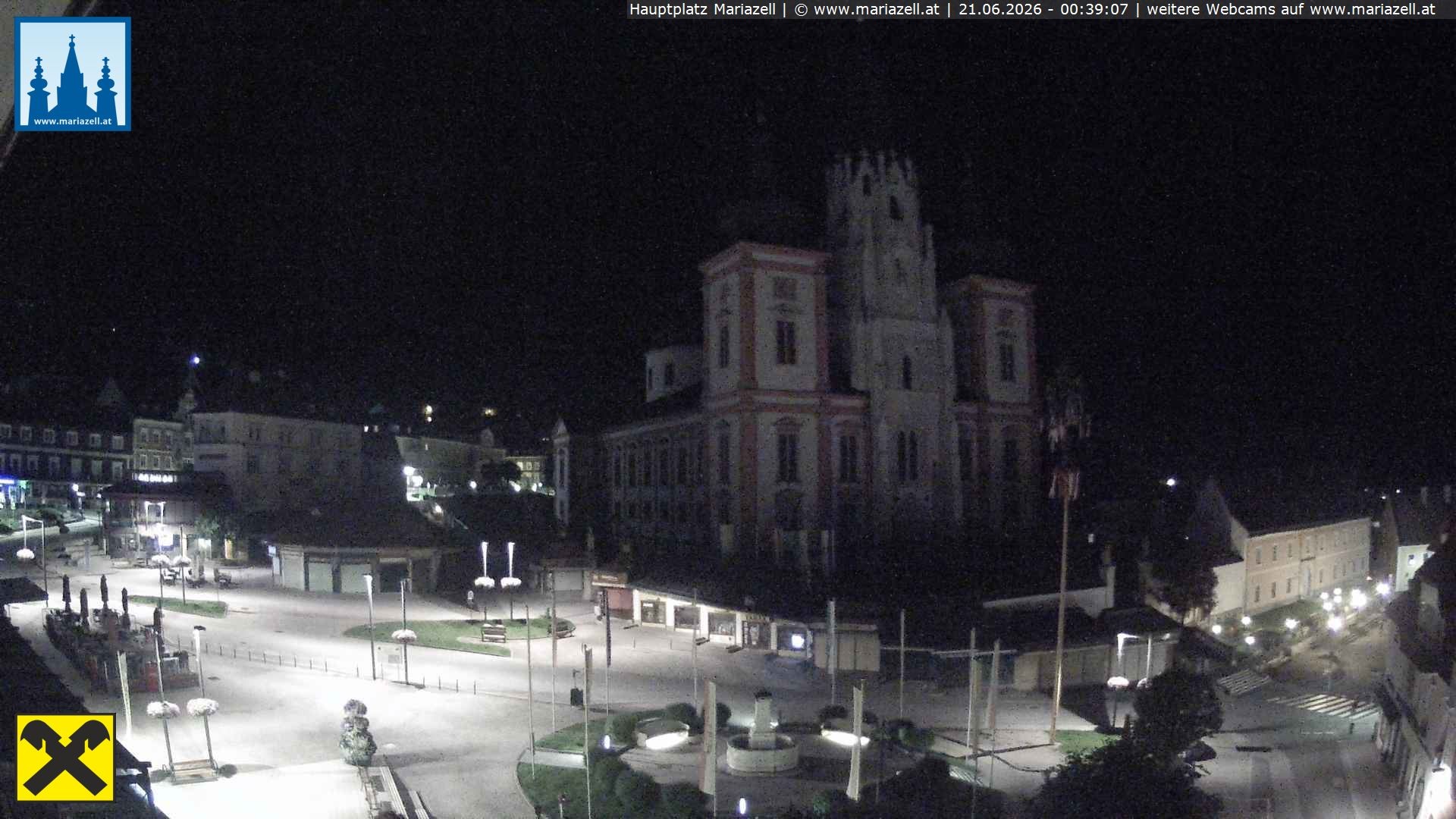 Archiv Foto Webcam Hauptplatz in Mariezell mit Basilika