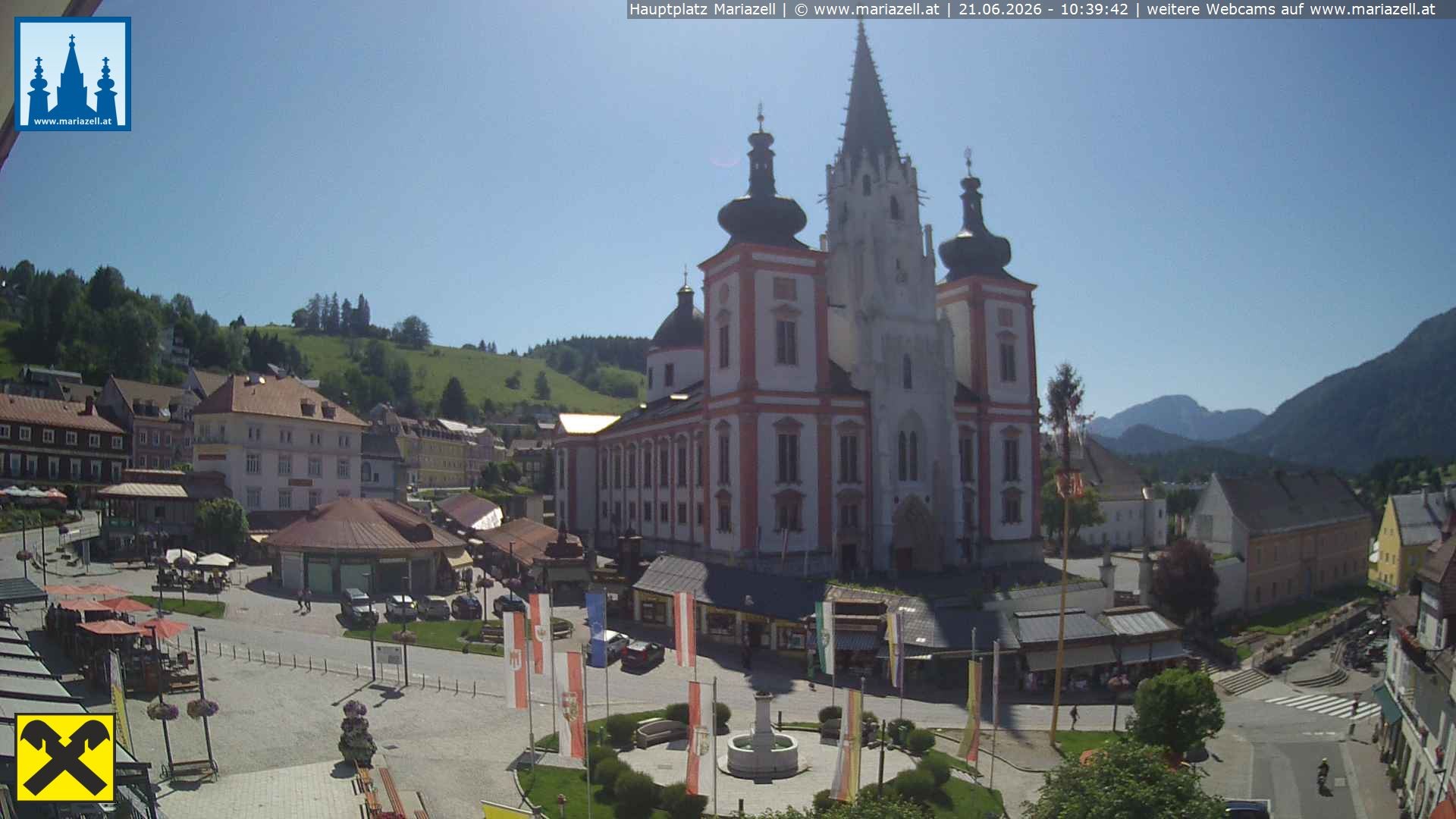 Archiv Foto Webcam Hauptplatz in Mariezell mit Basilika