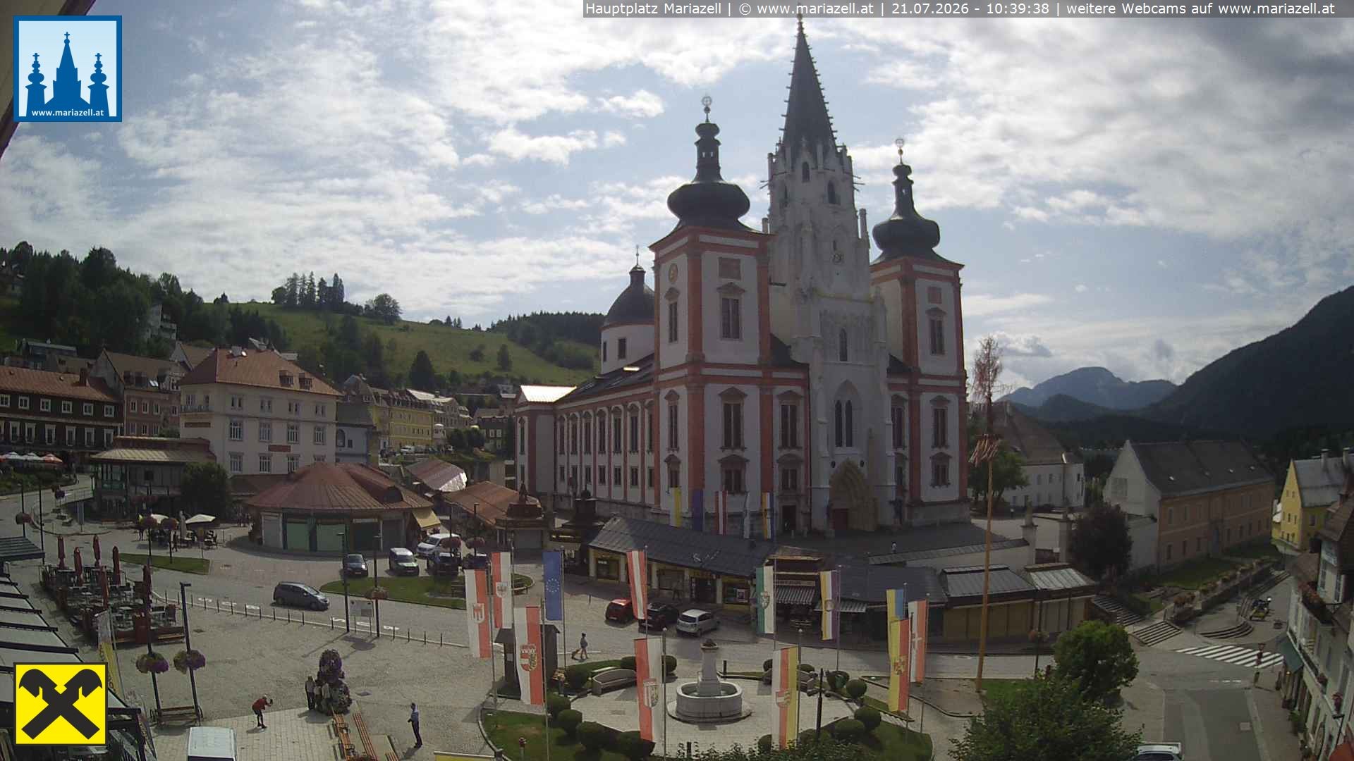 Archiv Foto Webcam Hauptplatz in Mariezell mit Basilika