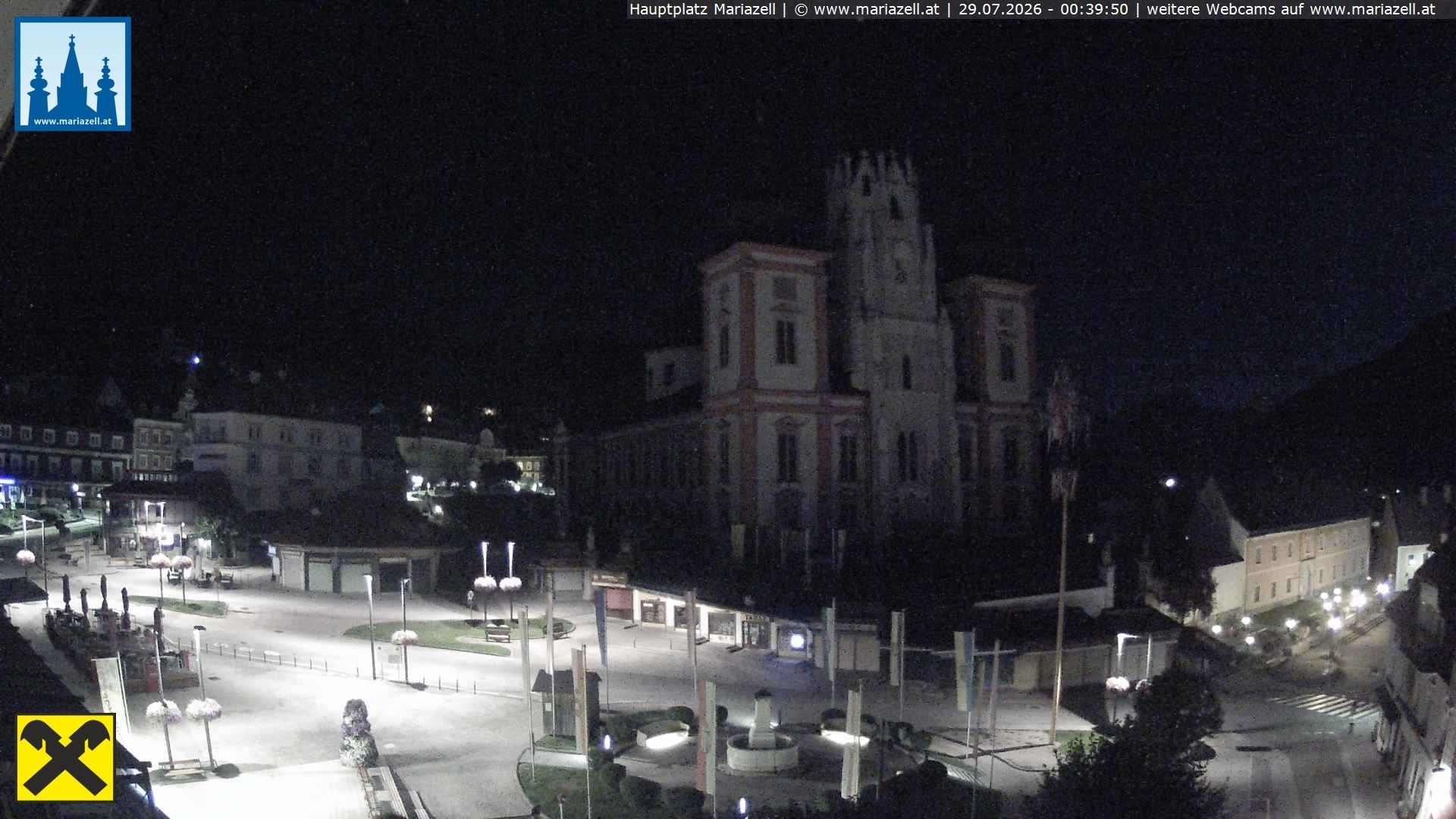 Archiv Foto Webcam Hauptplatz in Mariezell mit Basilika