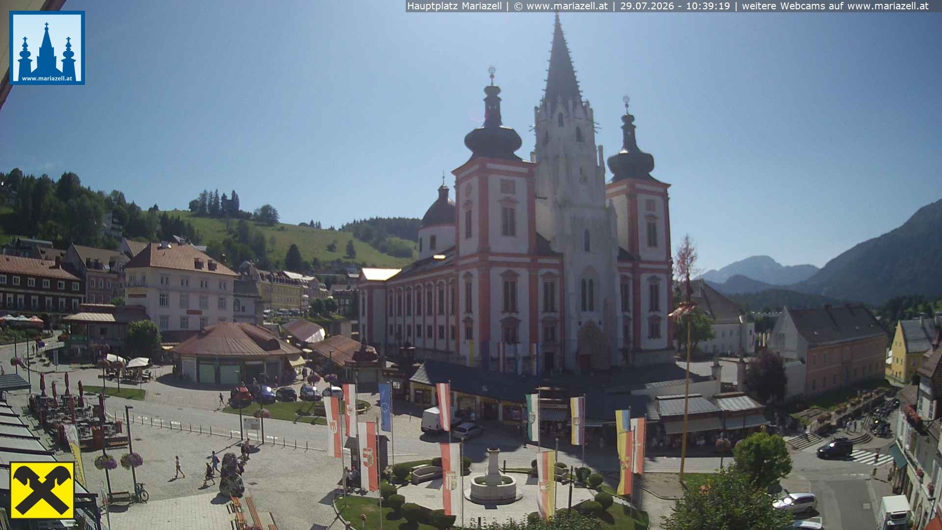 Archiv Foto Webcam Hauptplatz in Mariezell mit Basilika
