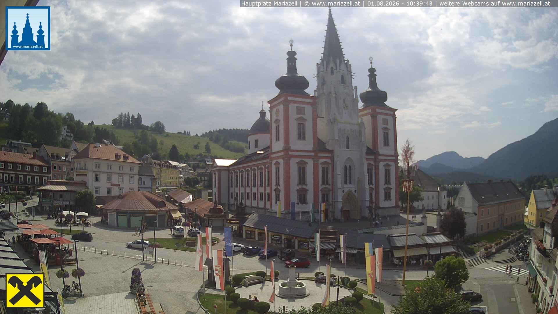 Archiv Foto Webcam Hauptplatz in Mariezell mit Basilika