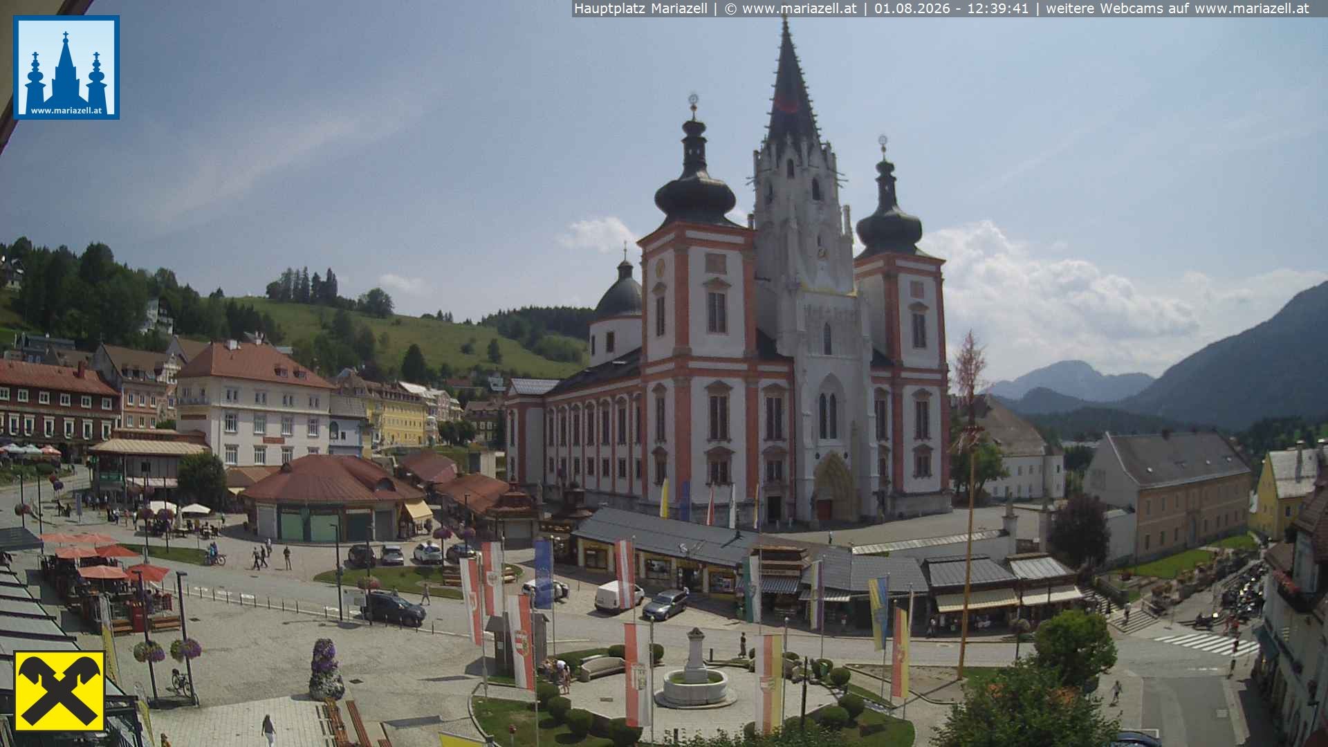 Archiv Foto Webcam Hauptplatz in Mariezell mit Basilika