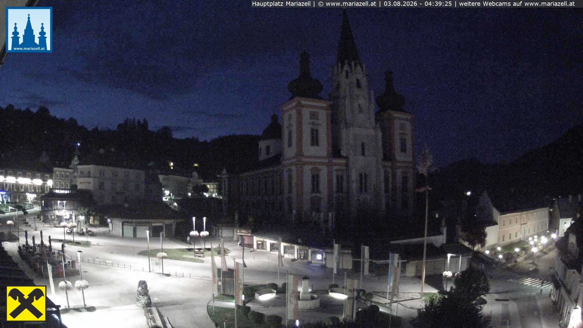 Archiv Foto Webcam Hauptplatz in Mariezell mit Basilika