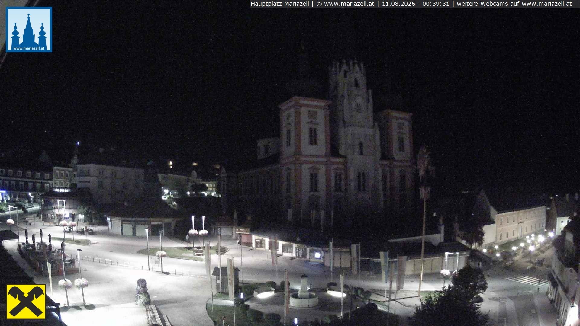 Archiv Foto Webcam Hauptplatz in Mariezell mit Basilika