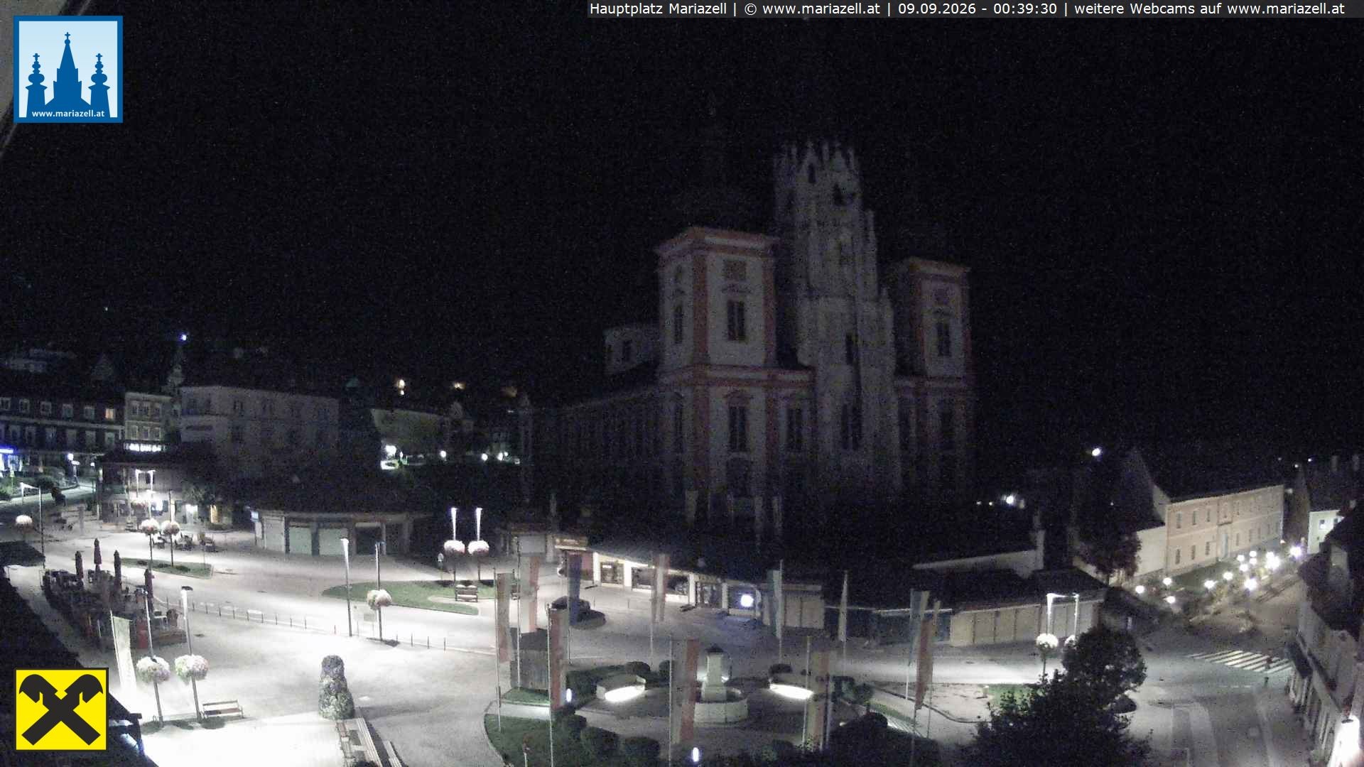 Archiv Foto Webcam Hauptplatz in Mariezell mit Basilika