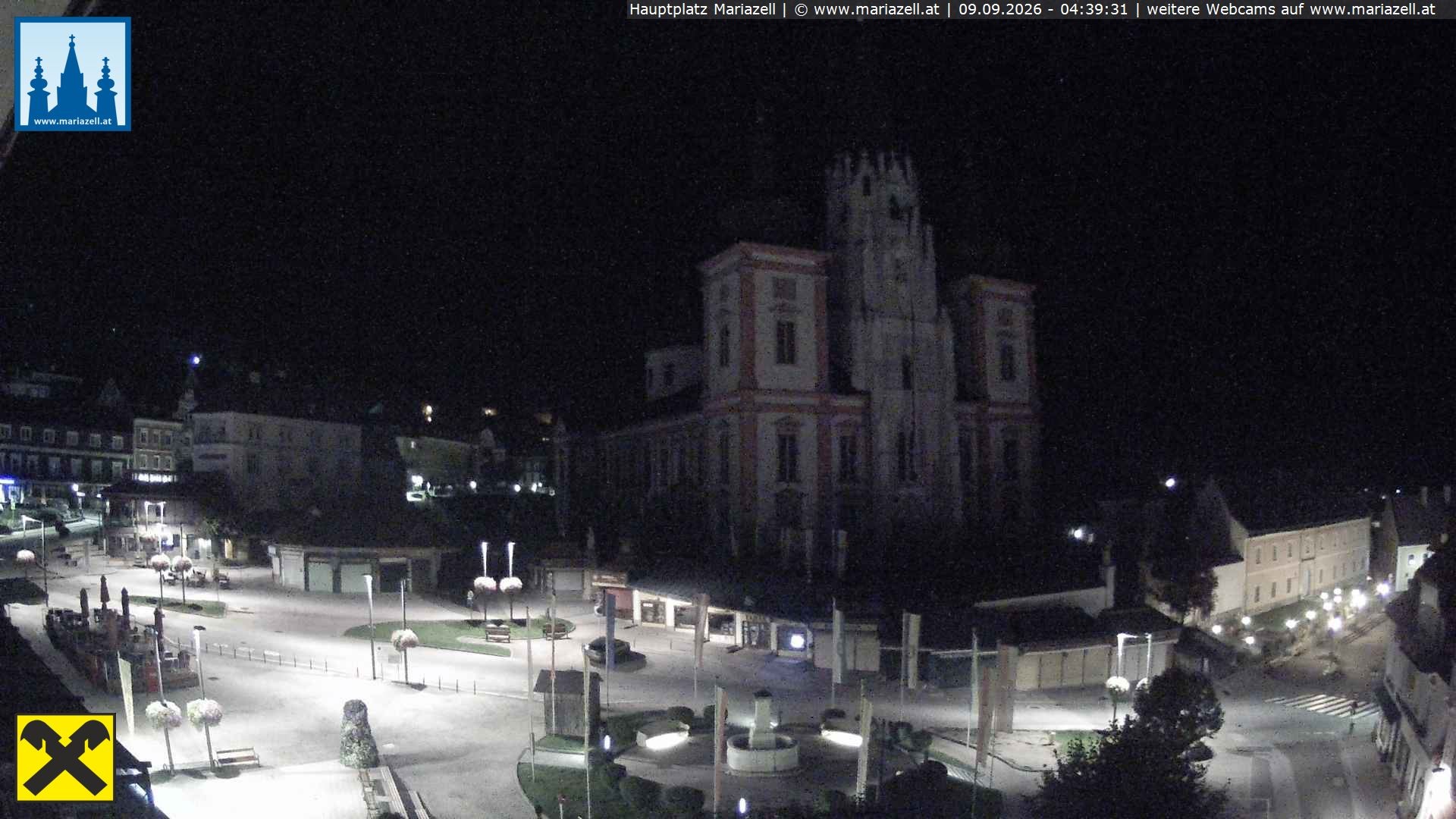 Archiv Foto Webcam Hauptplatz in Mariezell mit Basilika