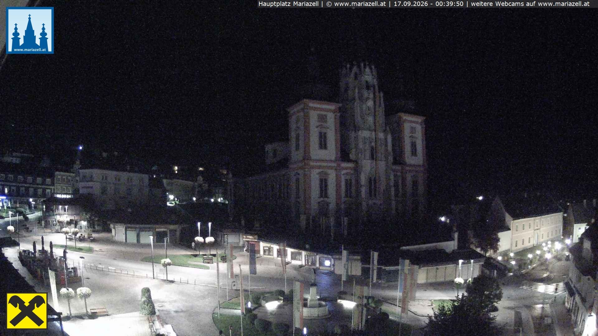 Archiv Foto Webcam Hauptplatz in Mariezell mit Basilika