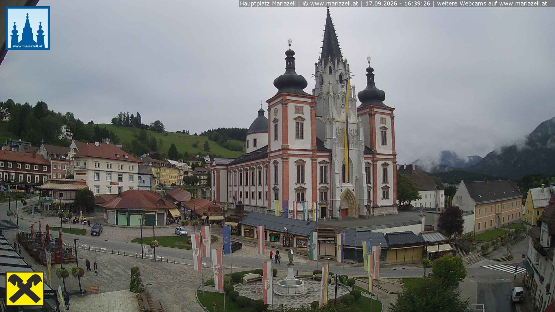 Archiv Foto Webcam Hauptplatz in Mariezell mit Basilika