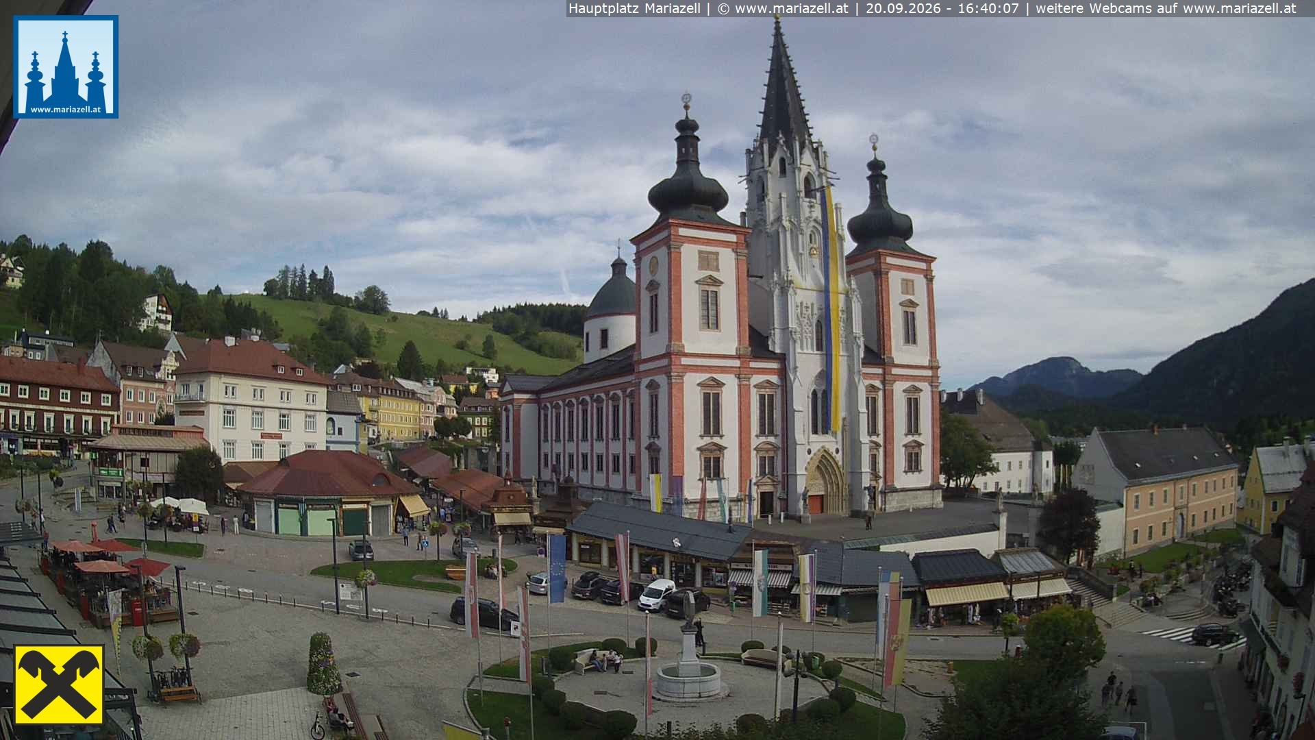 Archiv Foto Webcam Hauptplatz in Mariezell mit Basilika