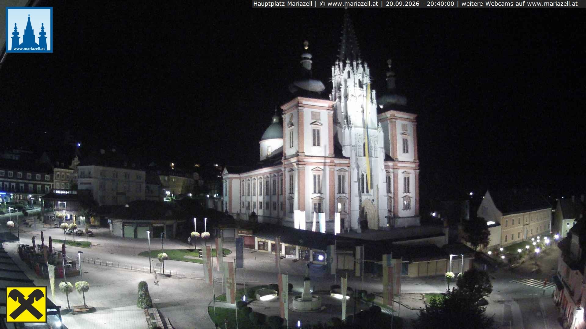 Archiv Foto Webcam Hauptplatz in Mariezell mit Basilika