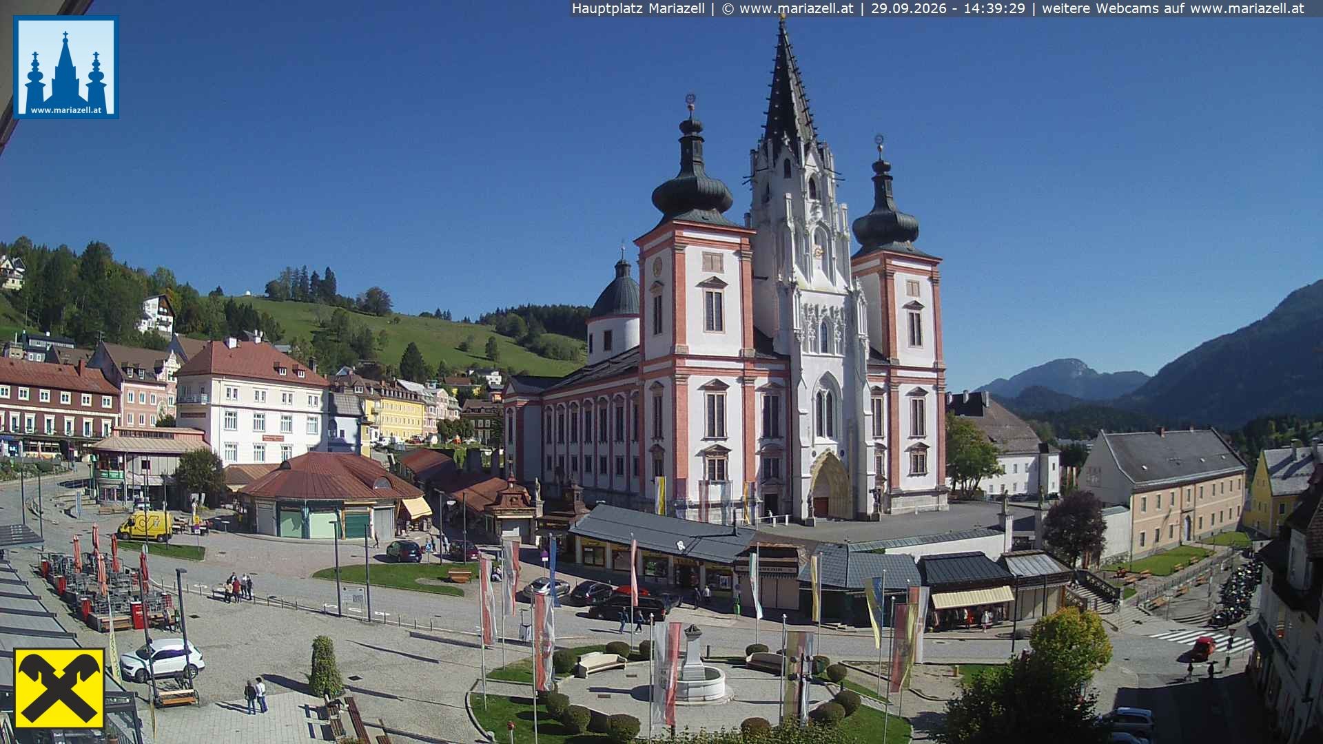 Archiv Foto Webcam Hauptplatz in Mariezell mit Basilika