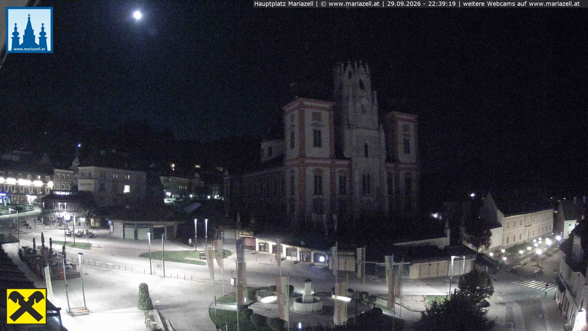 Archiv Foto Webcam Hauptplatz in Mariezell mit Basilika