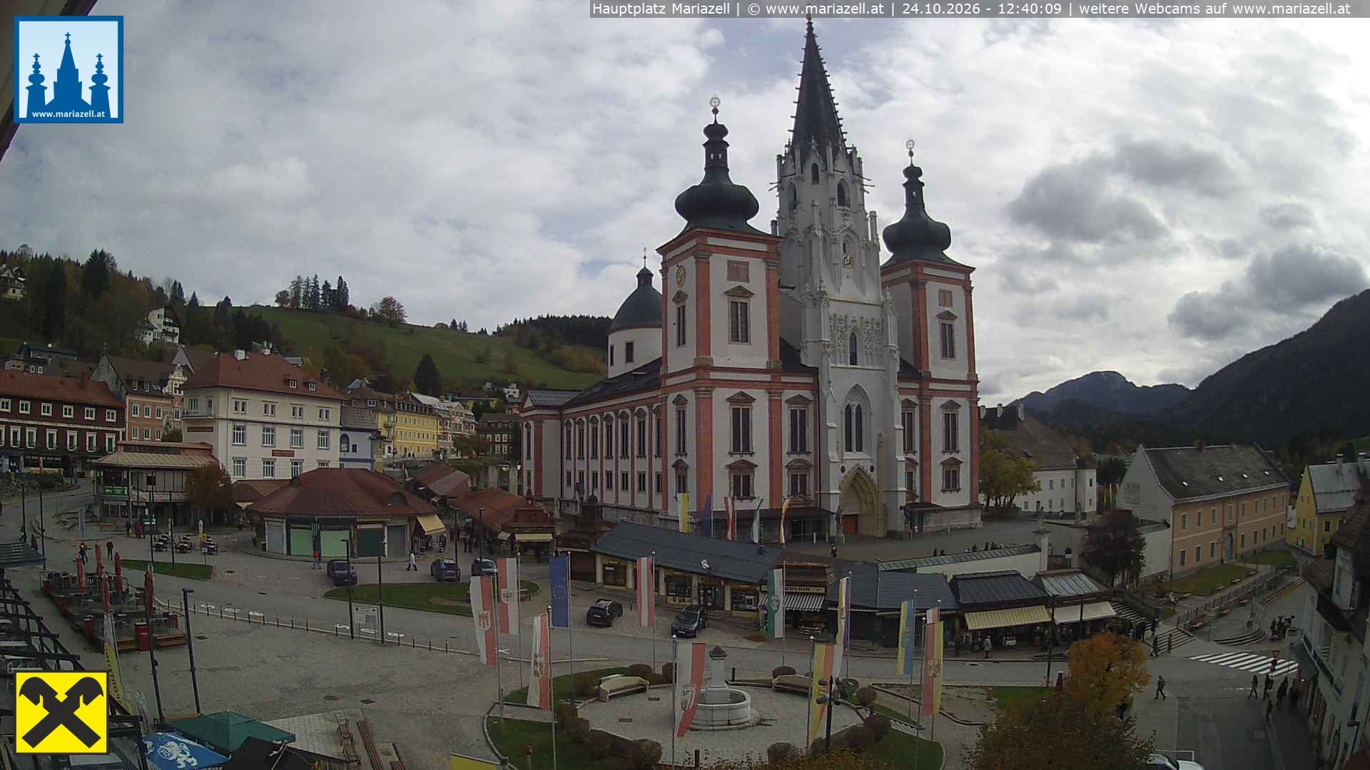 Archiv Foto Webcam Hauptplatz in Mariezell mit Basilika