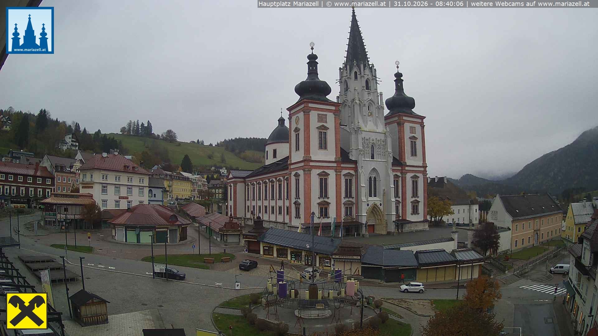 Archiv Foto Webcam Hauptplatz in Mariezell mit Basilika