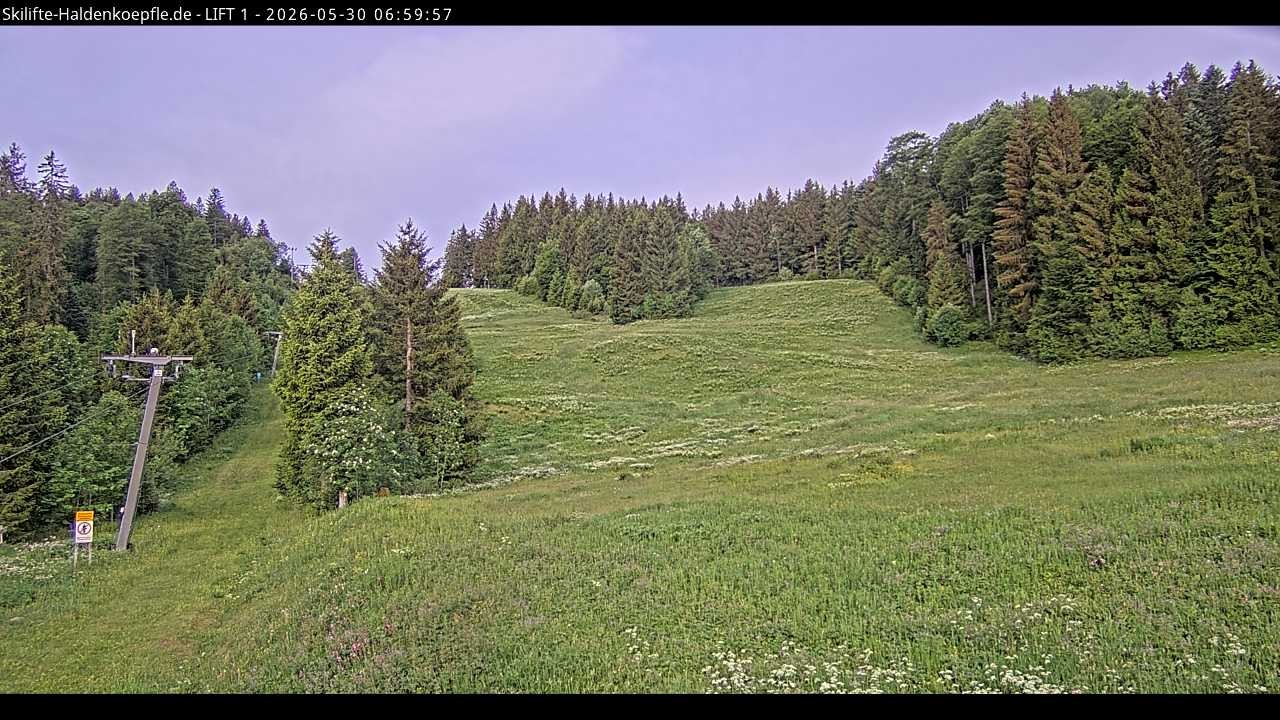 Archived image Webcam Haldenköpfle mountain - Lift 1