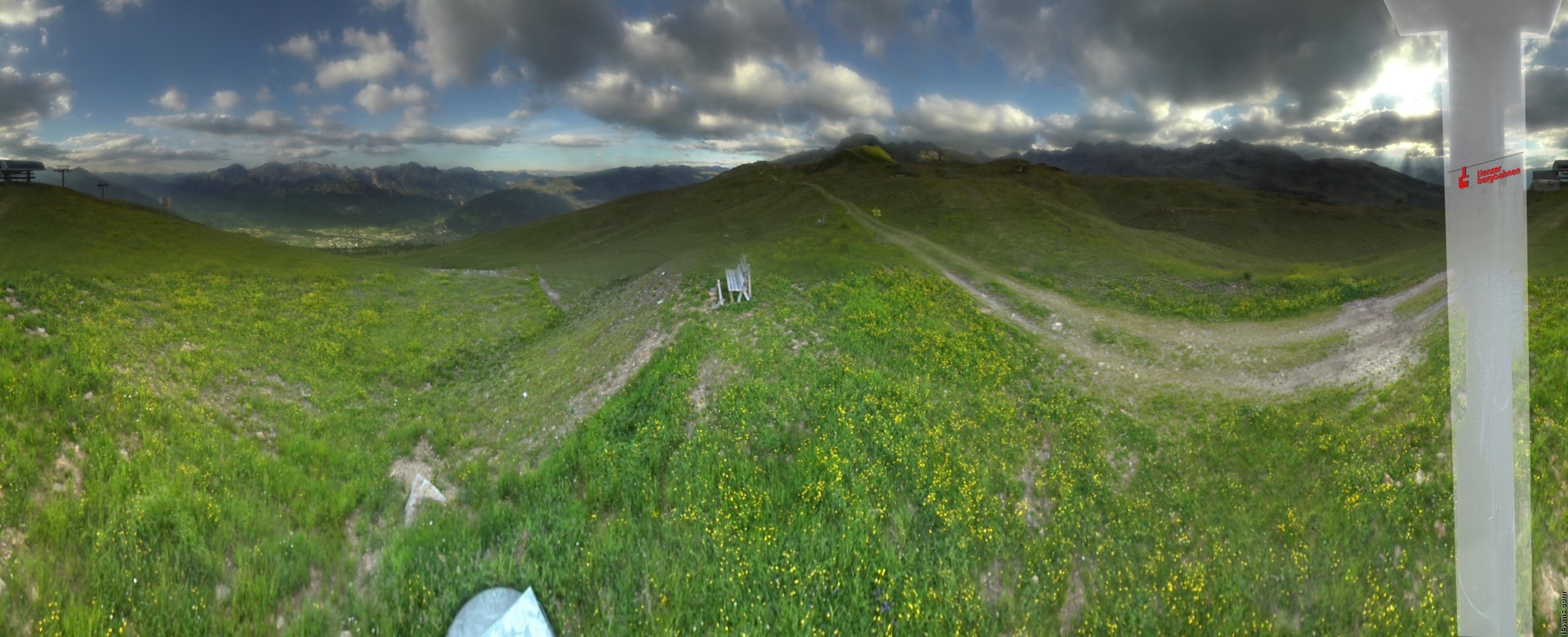 Archiv Foto Webcam Lienz: Bergstation Faschingalm Zettersfeld