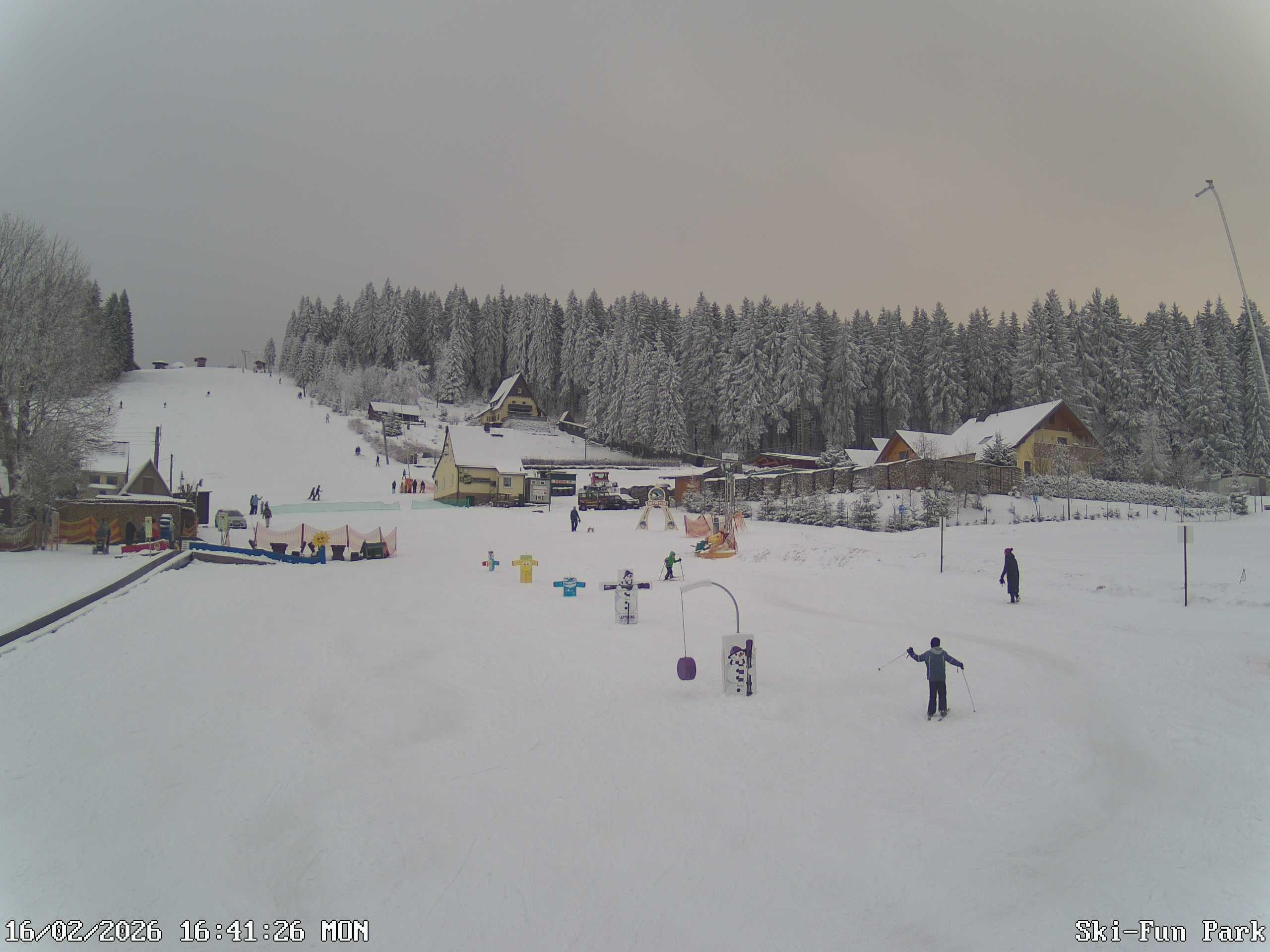 Archiv Foto Webcam Carlsfeld - Talstation Skigebiet