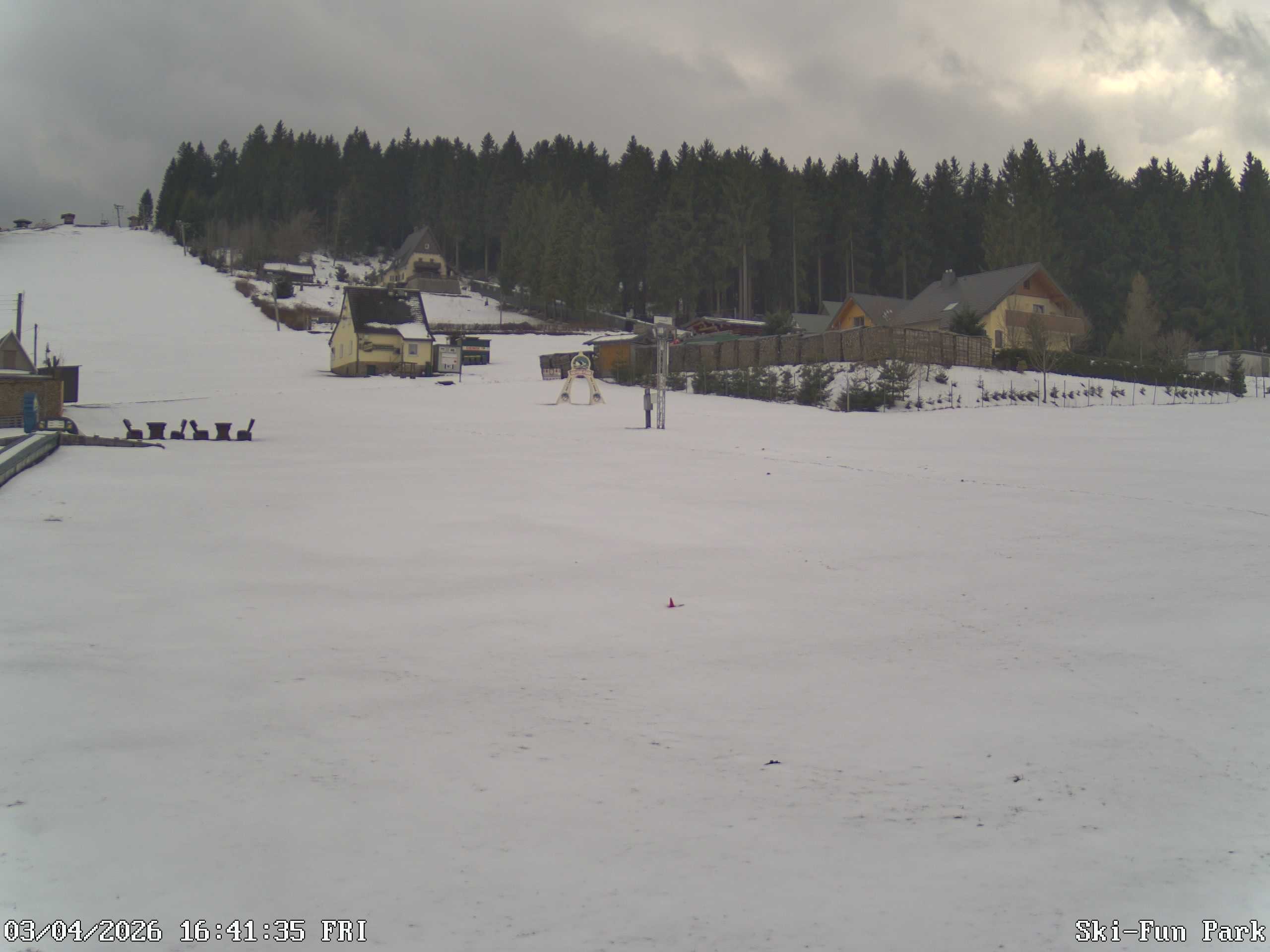 Archiv Foto Webcam Carlsfeld - Talstation Skigebiet
