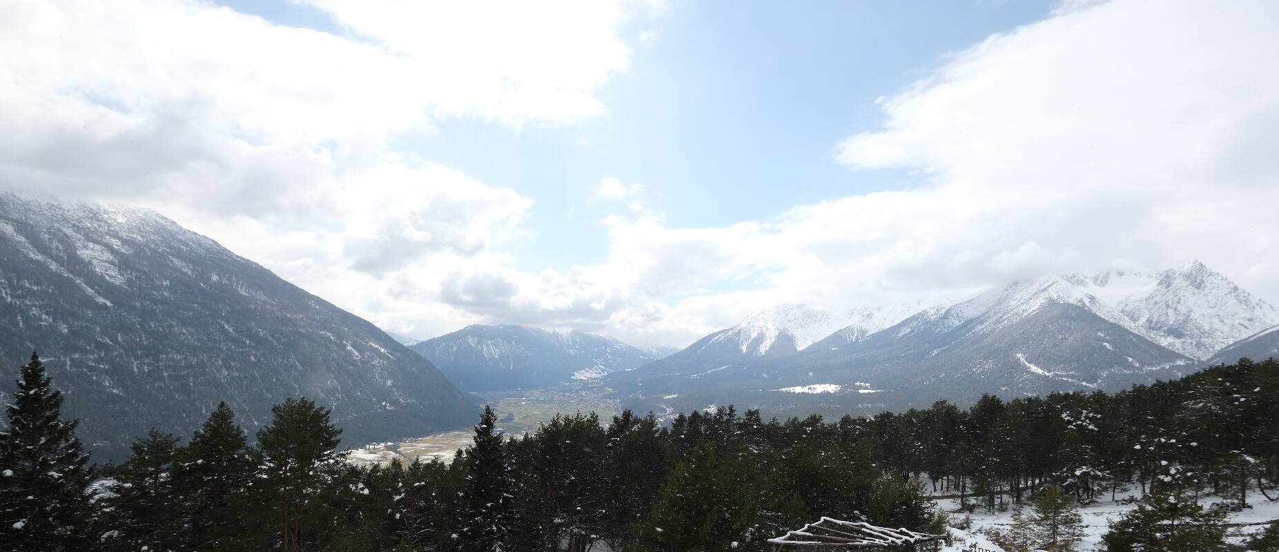 Archived image Webcam Tarrenz - View from Kappakreuz to Imst