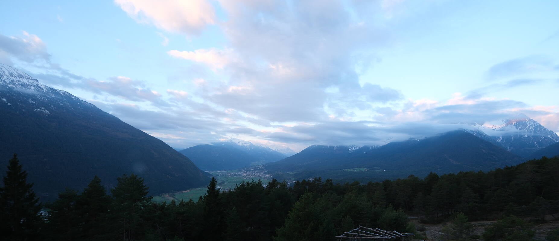 Archiv Foto Webcam Tarrenz - Blick vom Kappakreuz auf Imst