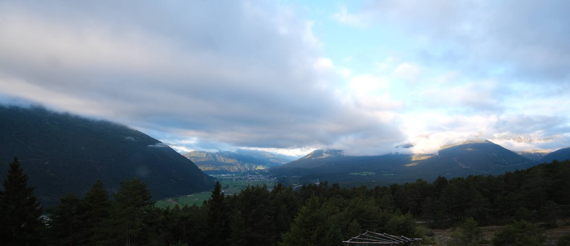 Archiv Foto Webcam Tarrenz - Blick vom Kappakreuz auf Imst