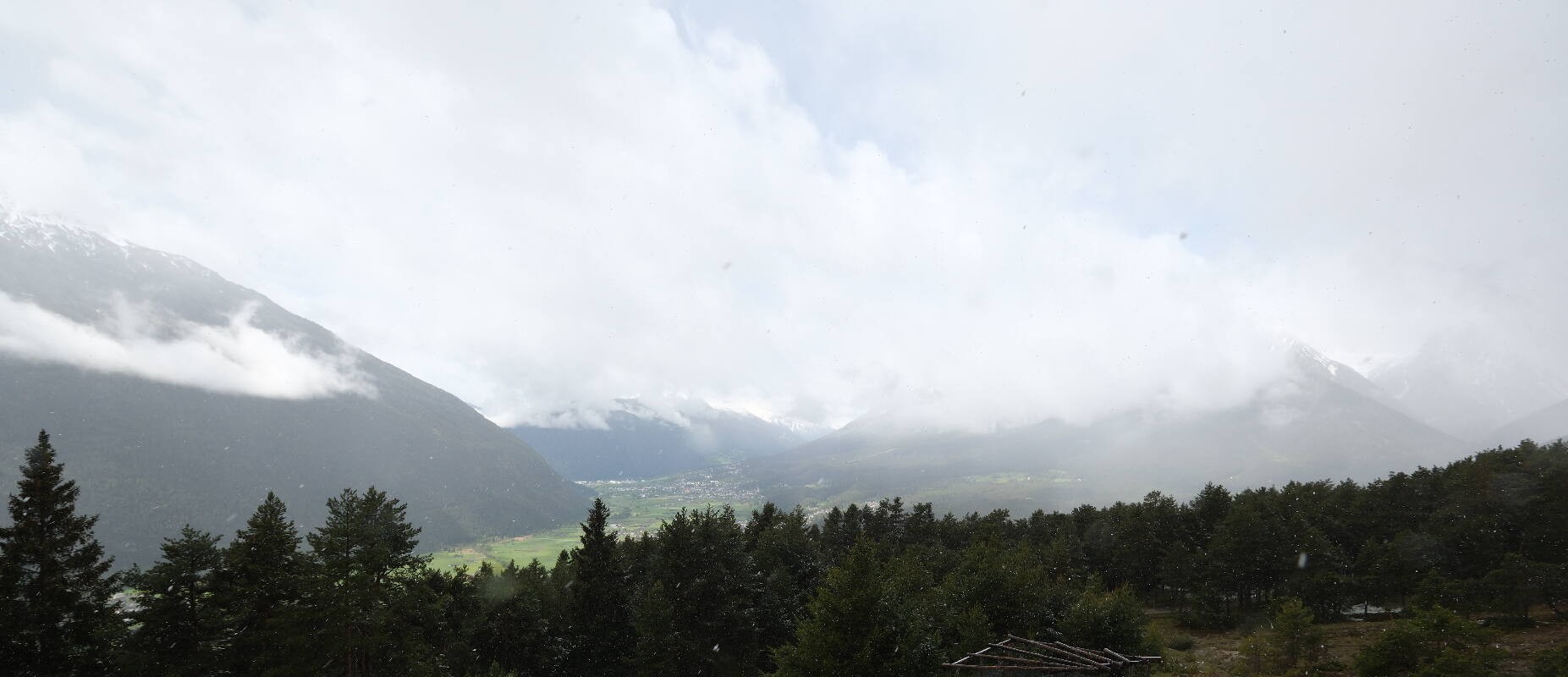 Archiv Foto Webcam Tarrenz - Blick vom Kappakreuz auf Imst