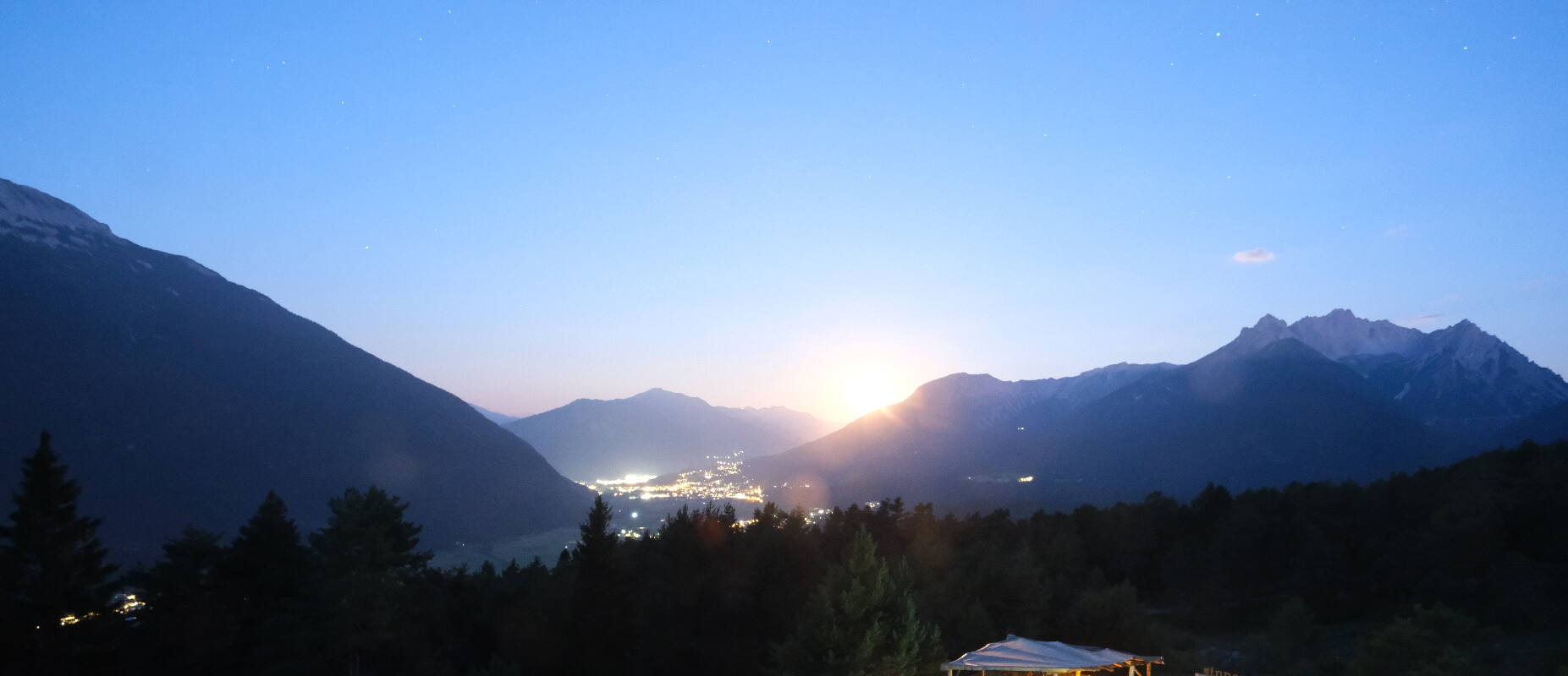 Archiv Foto Webcam Tarrenz - Blick vom Kappakreuz auf Imst