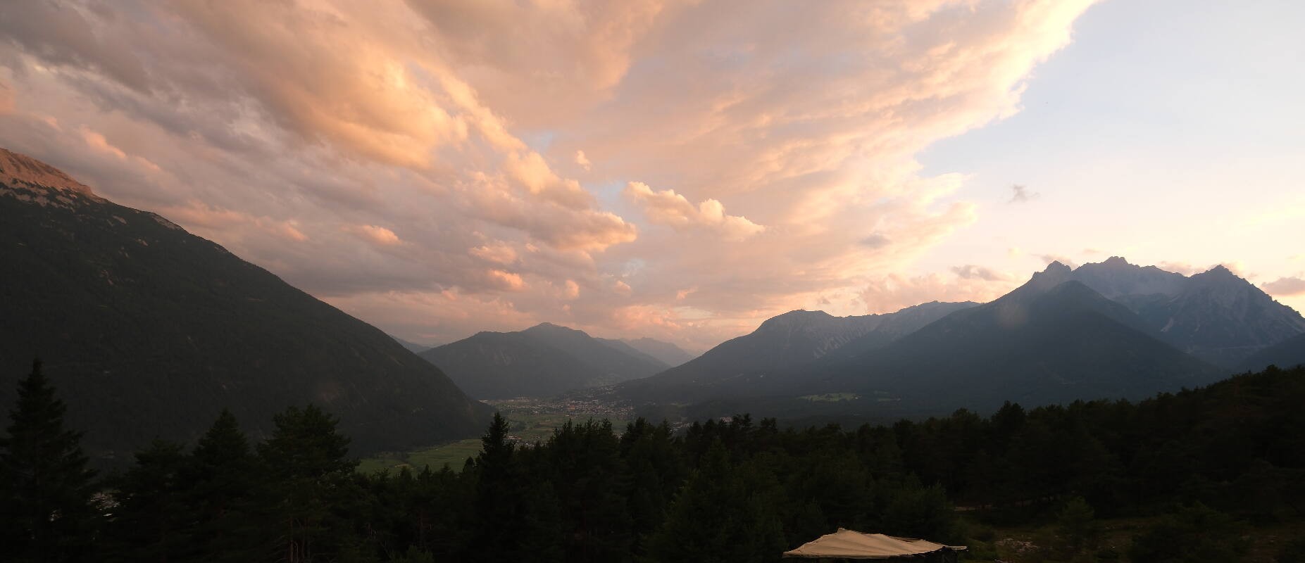 Archiv Foto Webcam Tarrenz - Blick vom Kappakreuz auf Imst