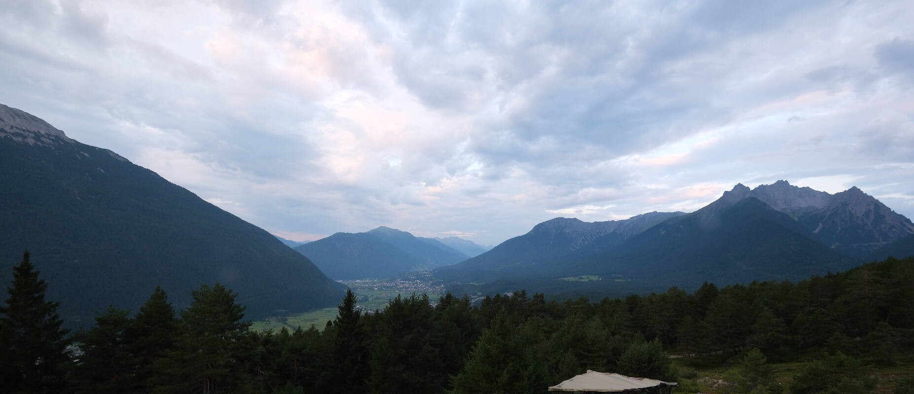 Archiv Foto Webcam Tarrenz - Blick vom Kappakreuz auf Imst