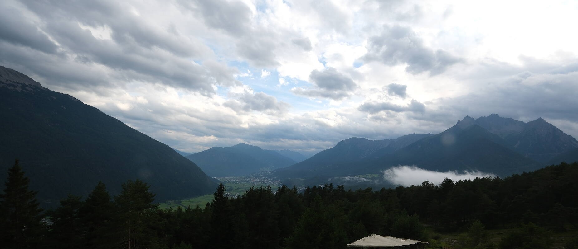 Archiv Foto Webcam Tarrenz - Blick vom Kappakreuz auf Imst