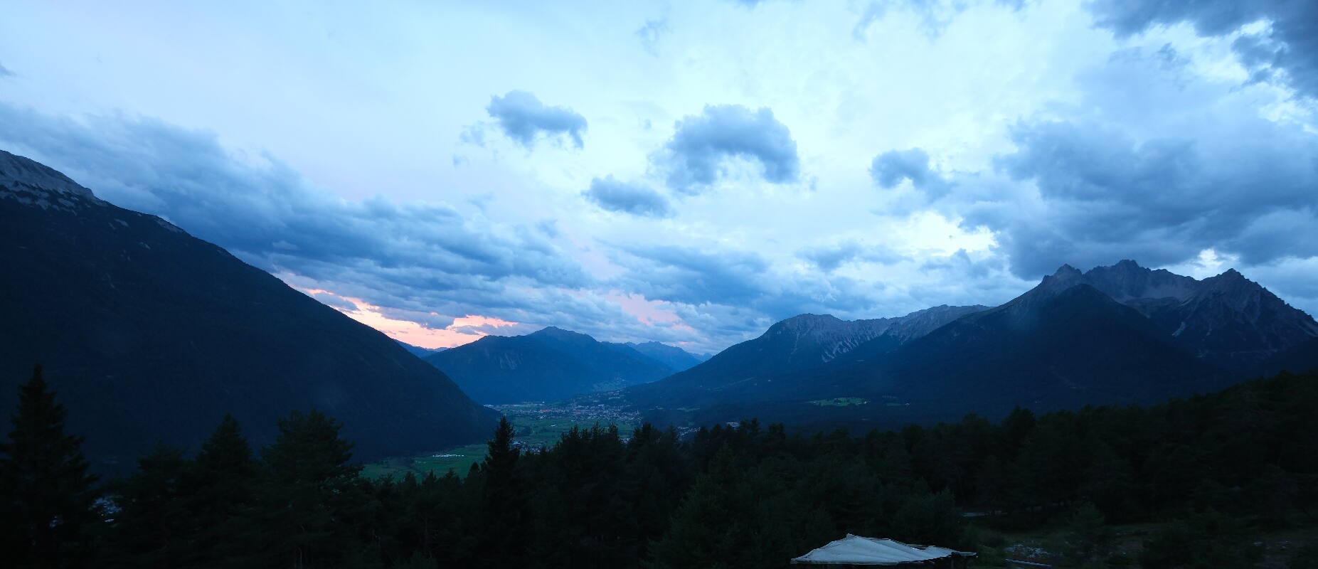 Archiv Foto Webcam Tarrenz - Blick vom Kappakreuz auf Imst