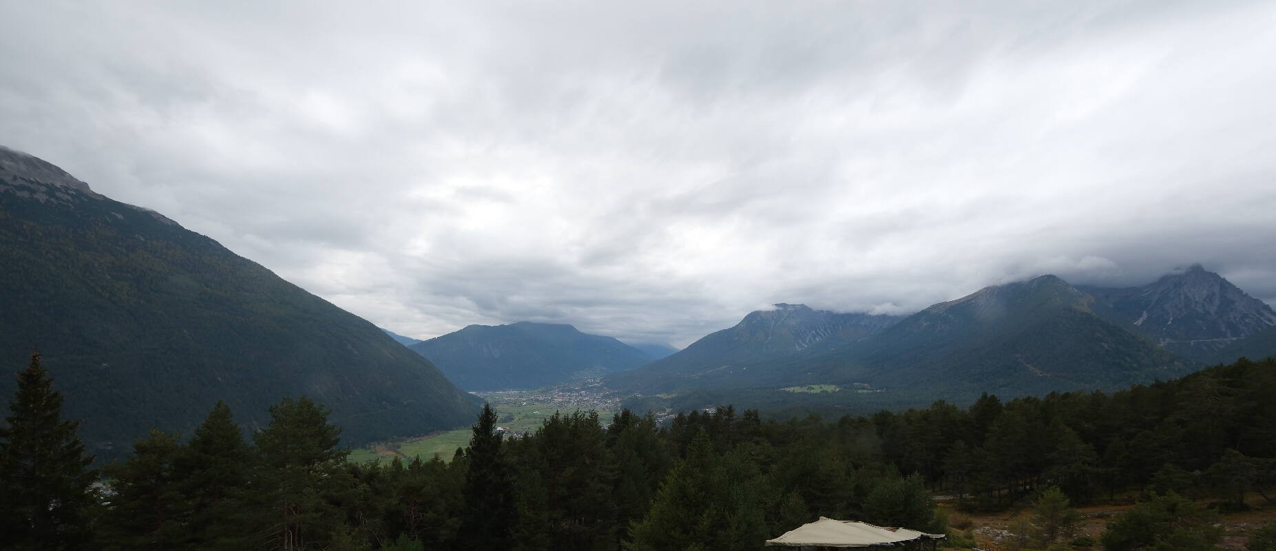 Archiv Foto Webcam Tarrenz - Blick vom Kappakreuz auf Imst