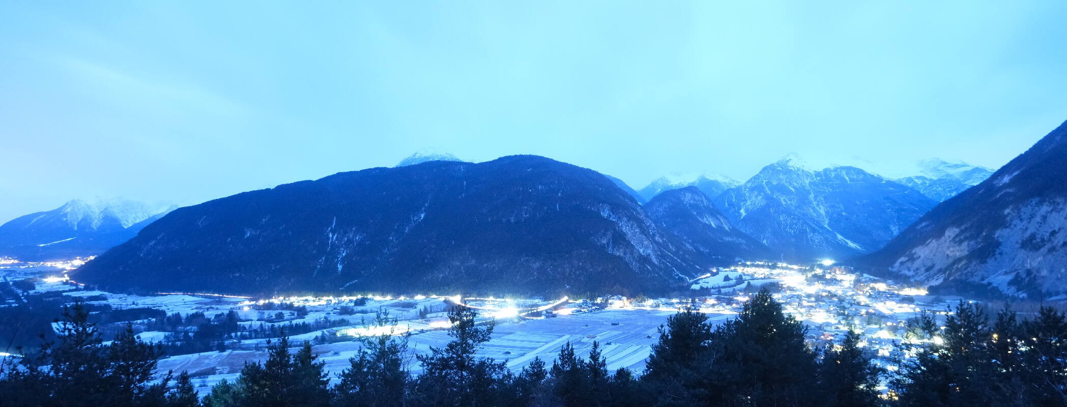 Archived image Webcam Nassereith Viewing platform