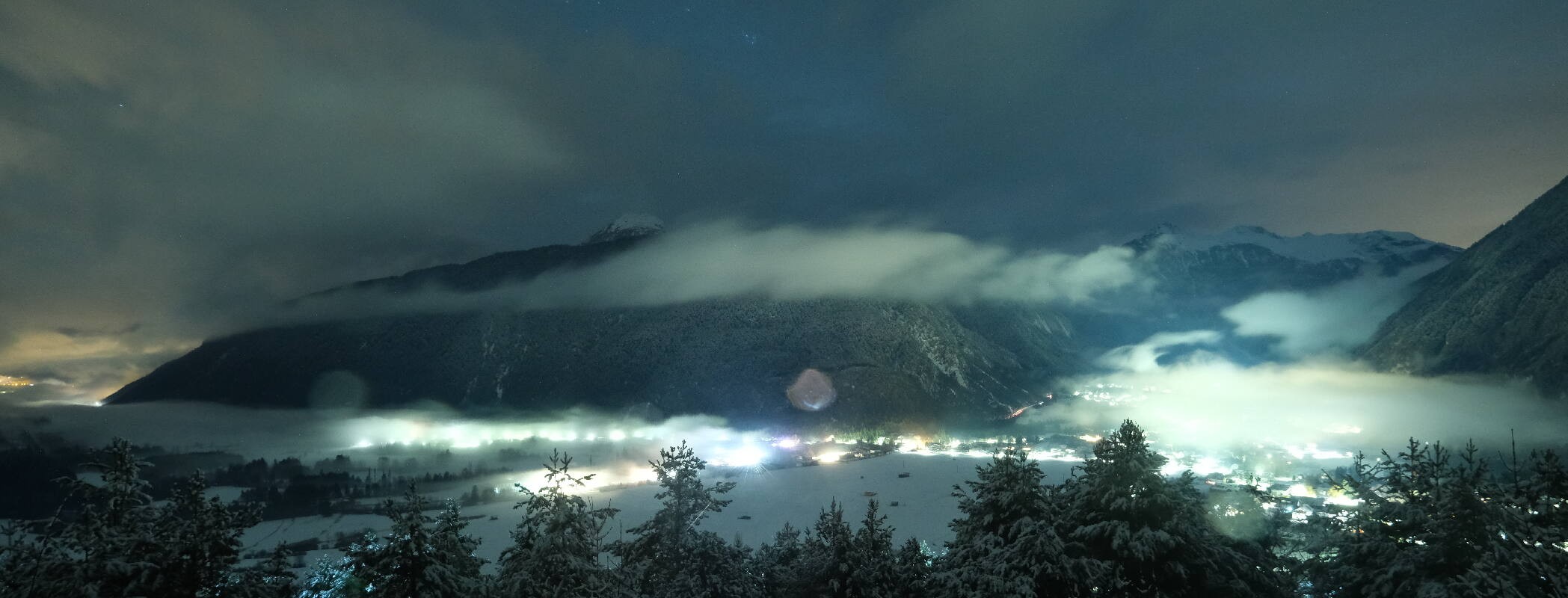 Archived image Webcam Nassereith Viewing platform